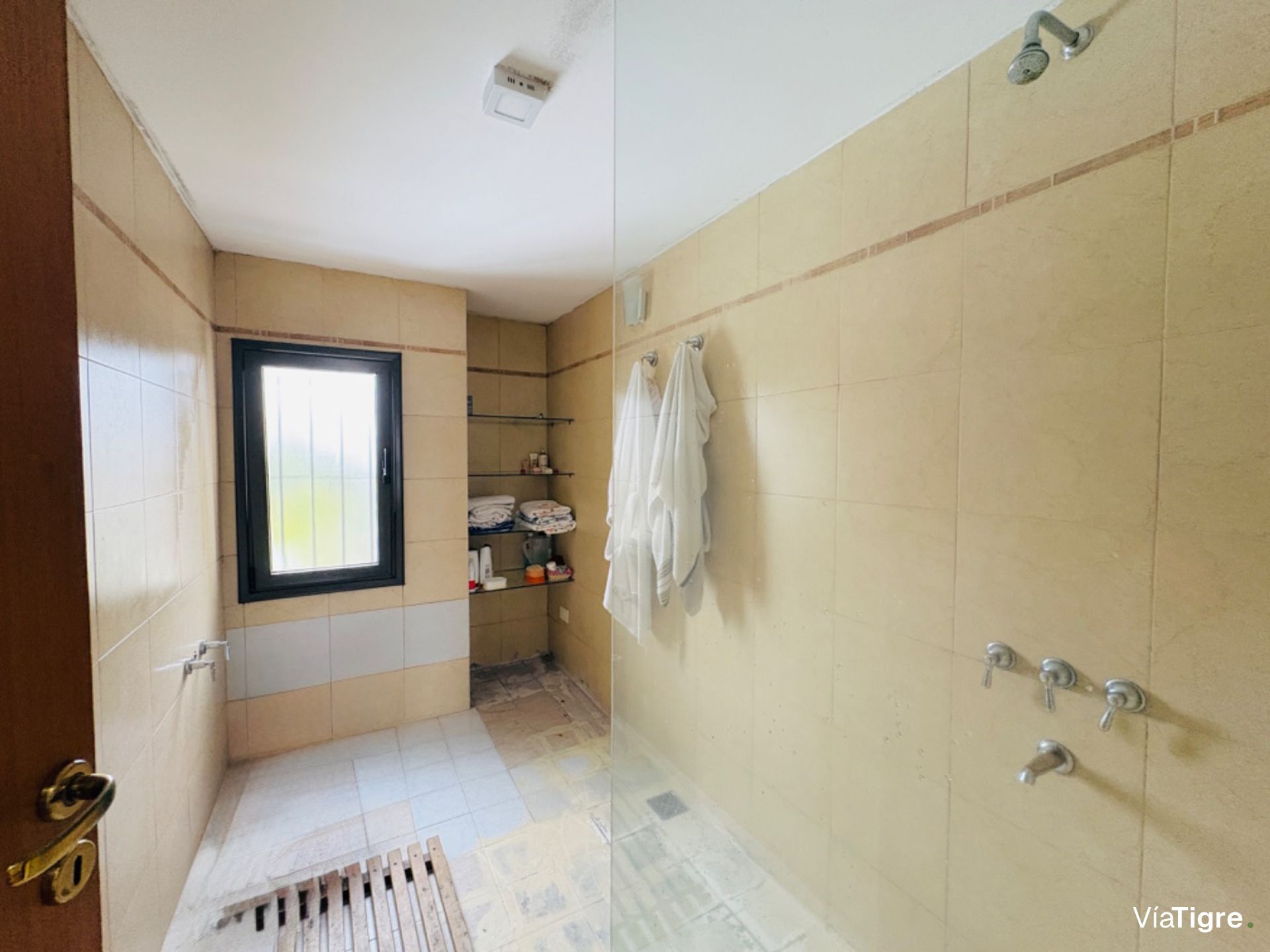 Venta Casa De 3 Dormitorios Parque Y Cocheras
