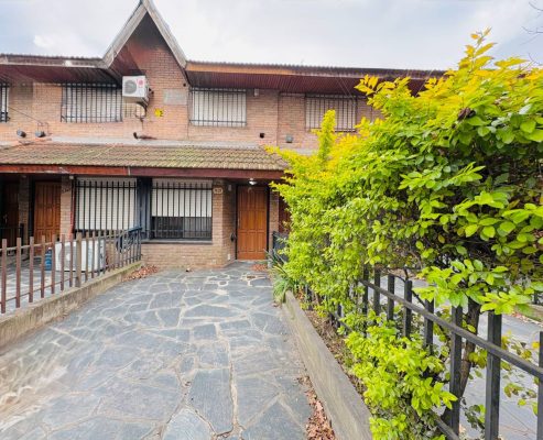 Venta Duplex 3 Amb Con Coch Y Jardin En Boulogne