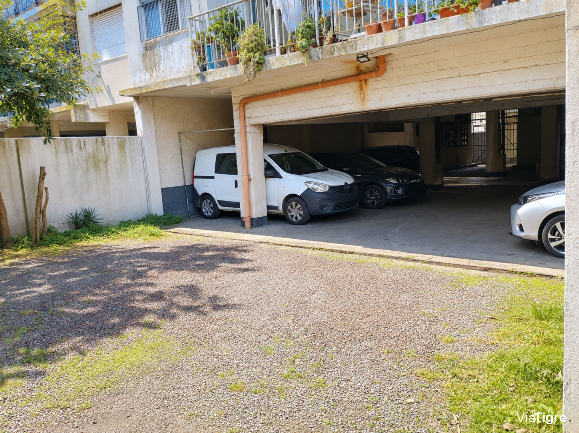 Venta Dpto 3 Amb En Olivos Con Balcon Y Cochera