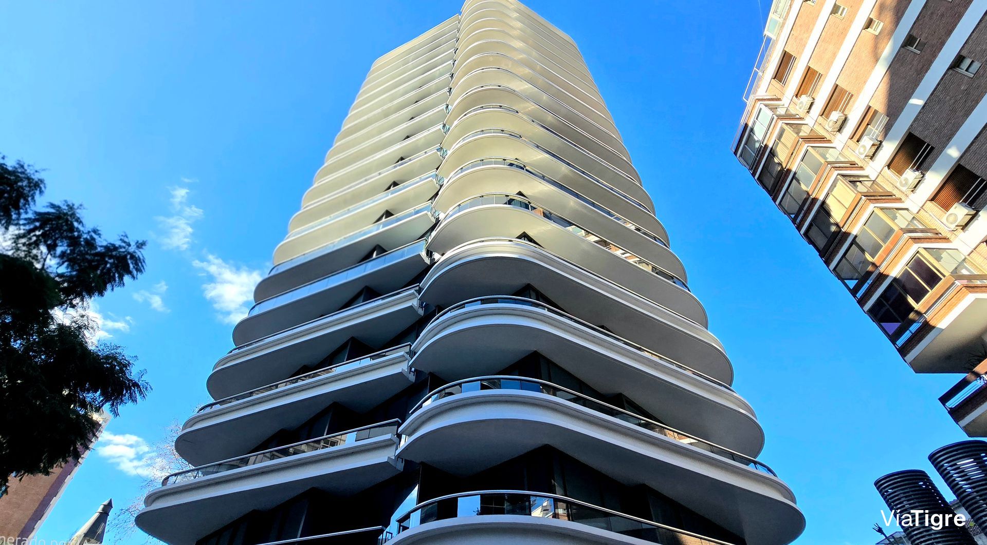 Dúplex 4 Amb | 3 Suites | 2 Cocheras La Lucila