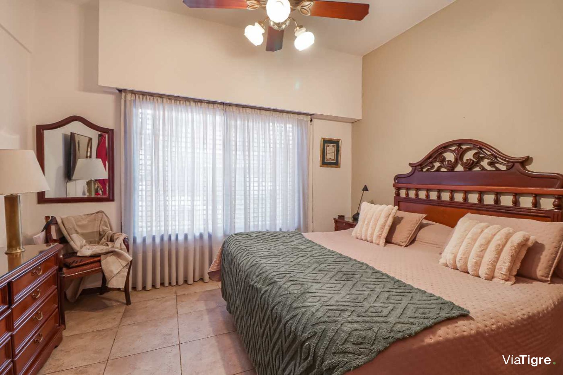 Chalet 6 Amb con Pileta, Jardín y Cochera -Florida
