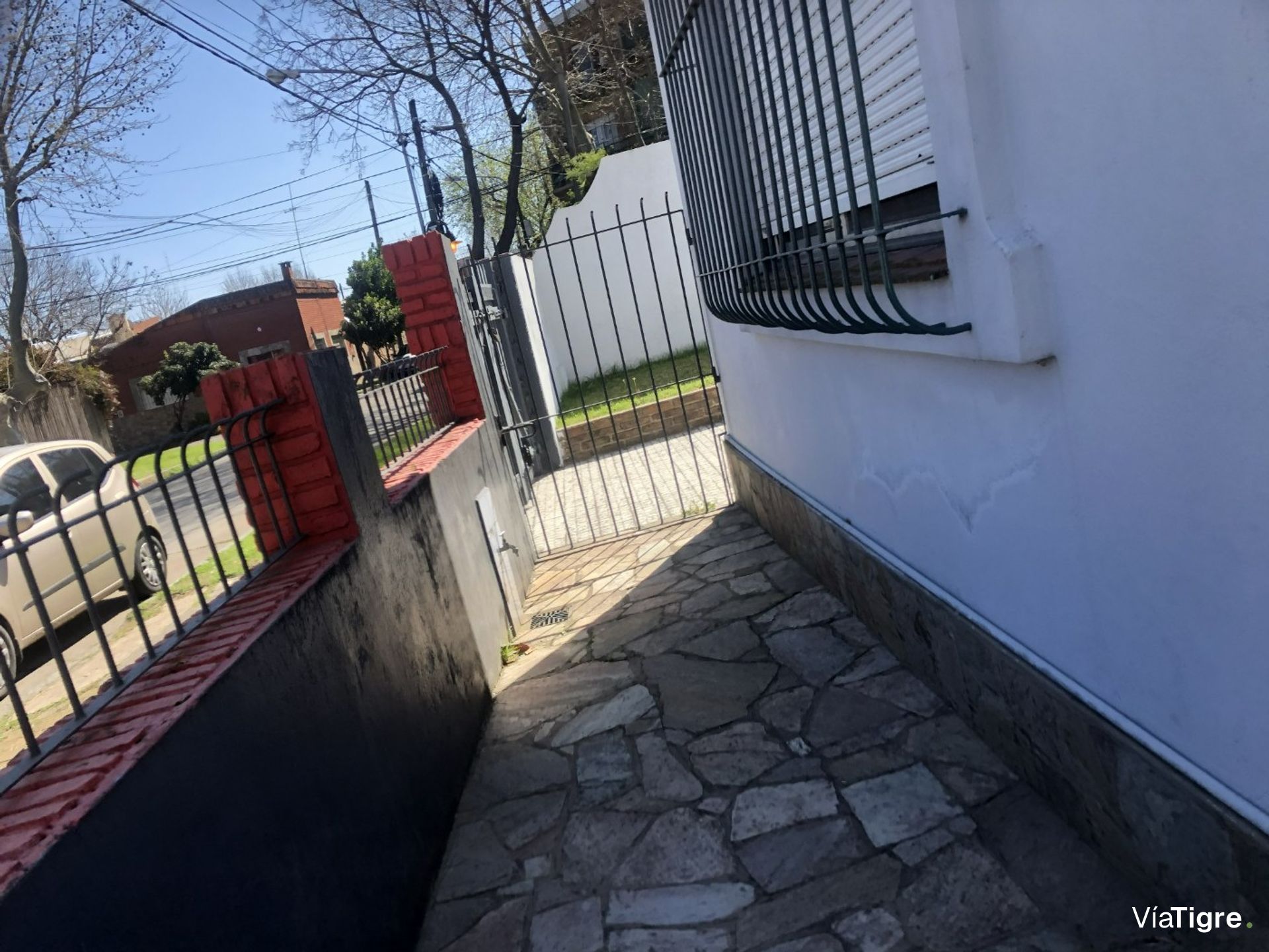 CASA, LOTE PROPIO, GRAN JARDIN, a reciclar, TIGRE