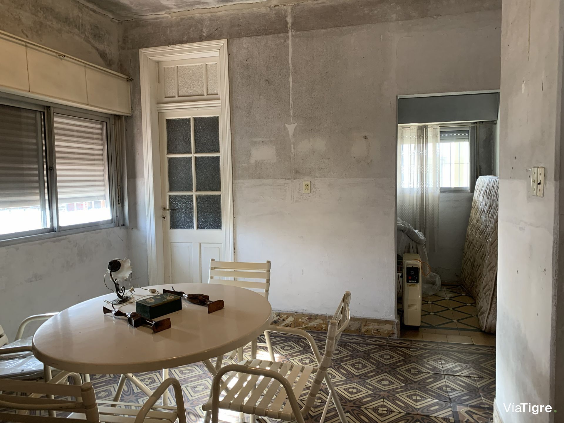 CASA, LOTE PROPIO, GRAN JARDIN, a reciclar, TIGRE