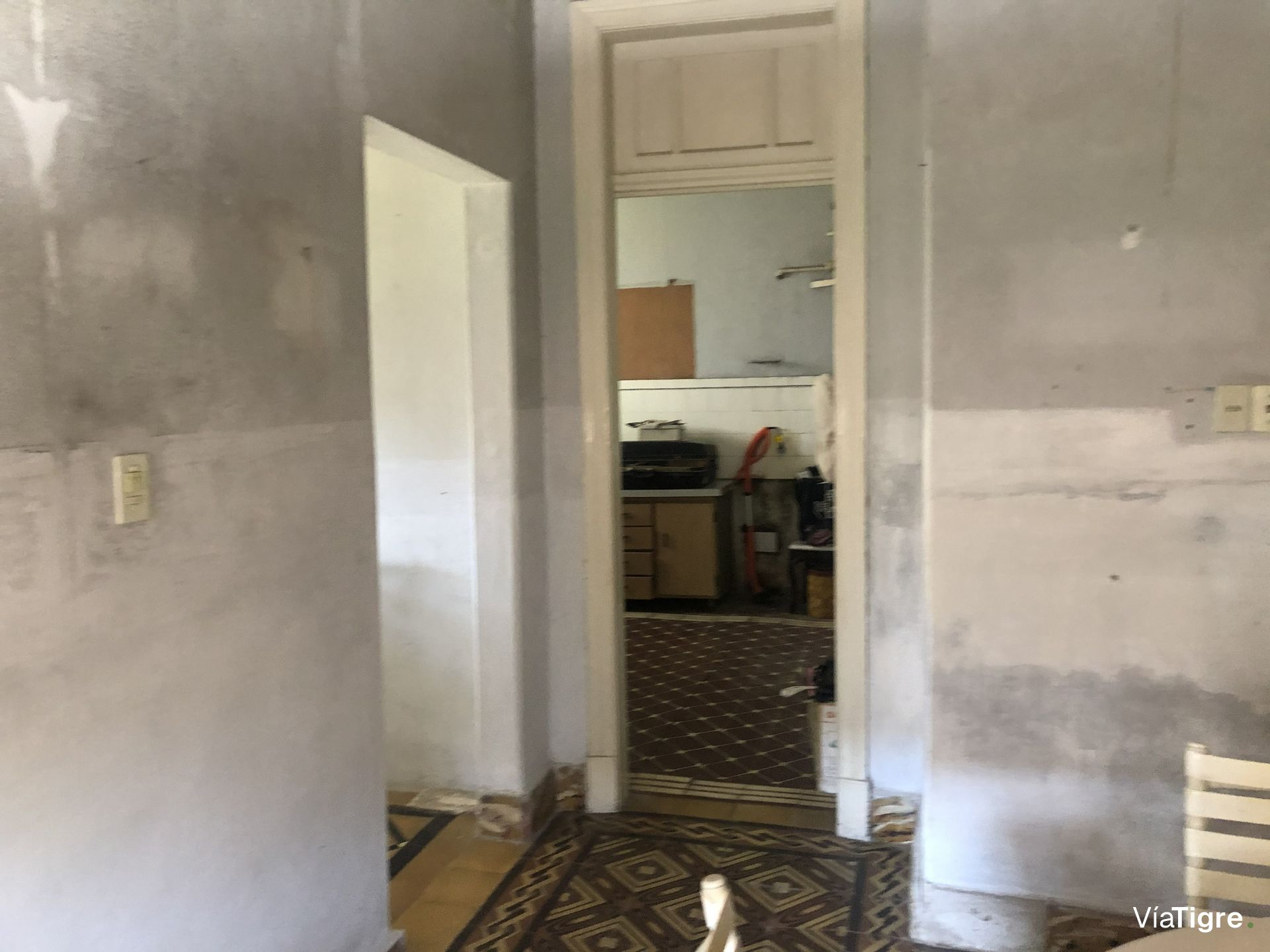 CASA, LOTE PROPIO, GRAN JARDIN, a reciclar, TIGRE