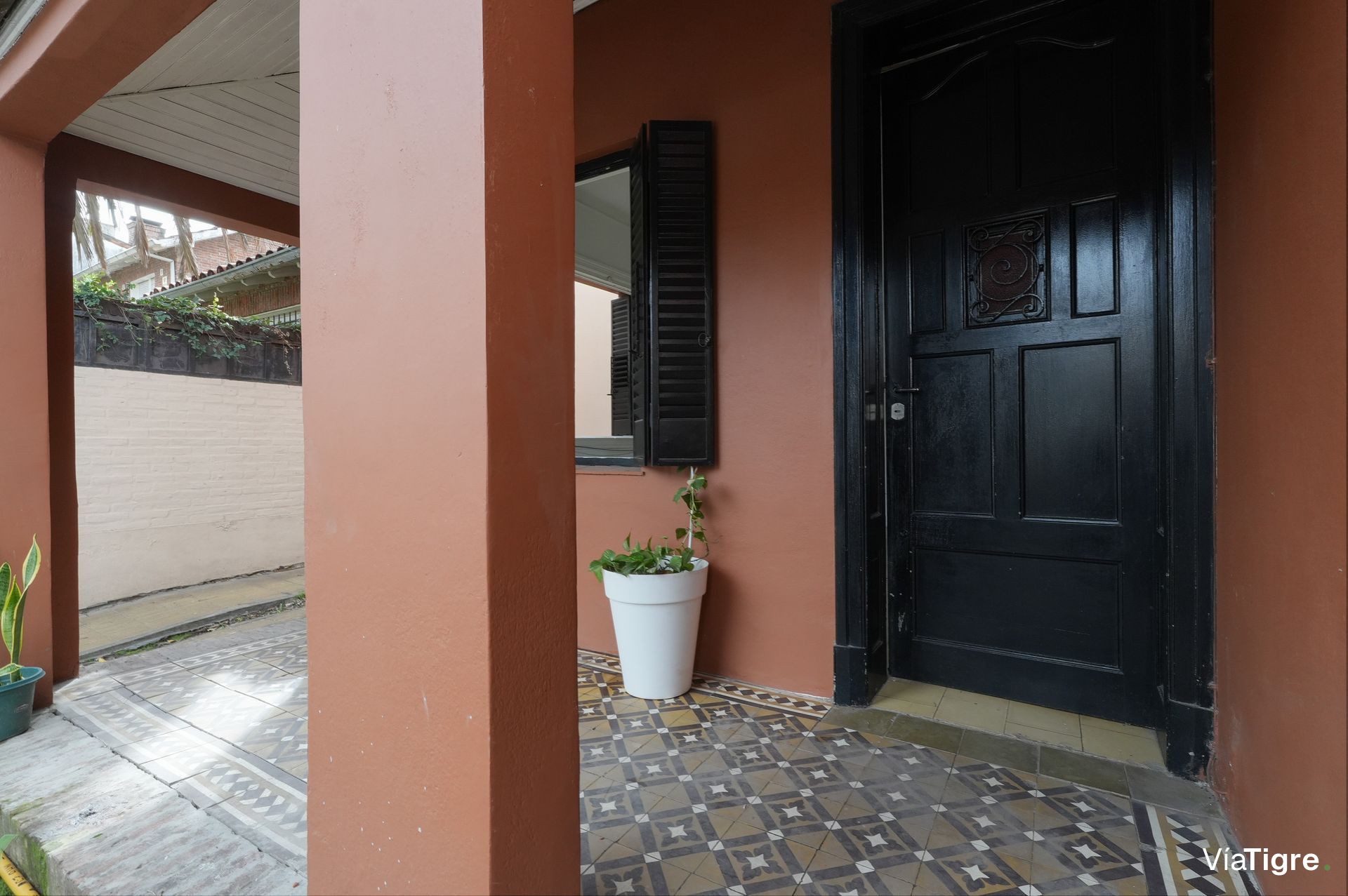 Casa 3 Ambientes c Jardín Vías Libertador Martinez