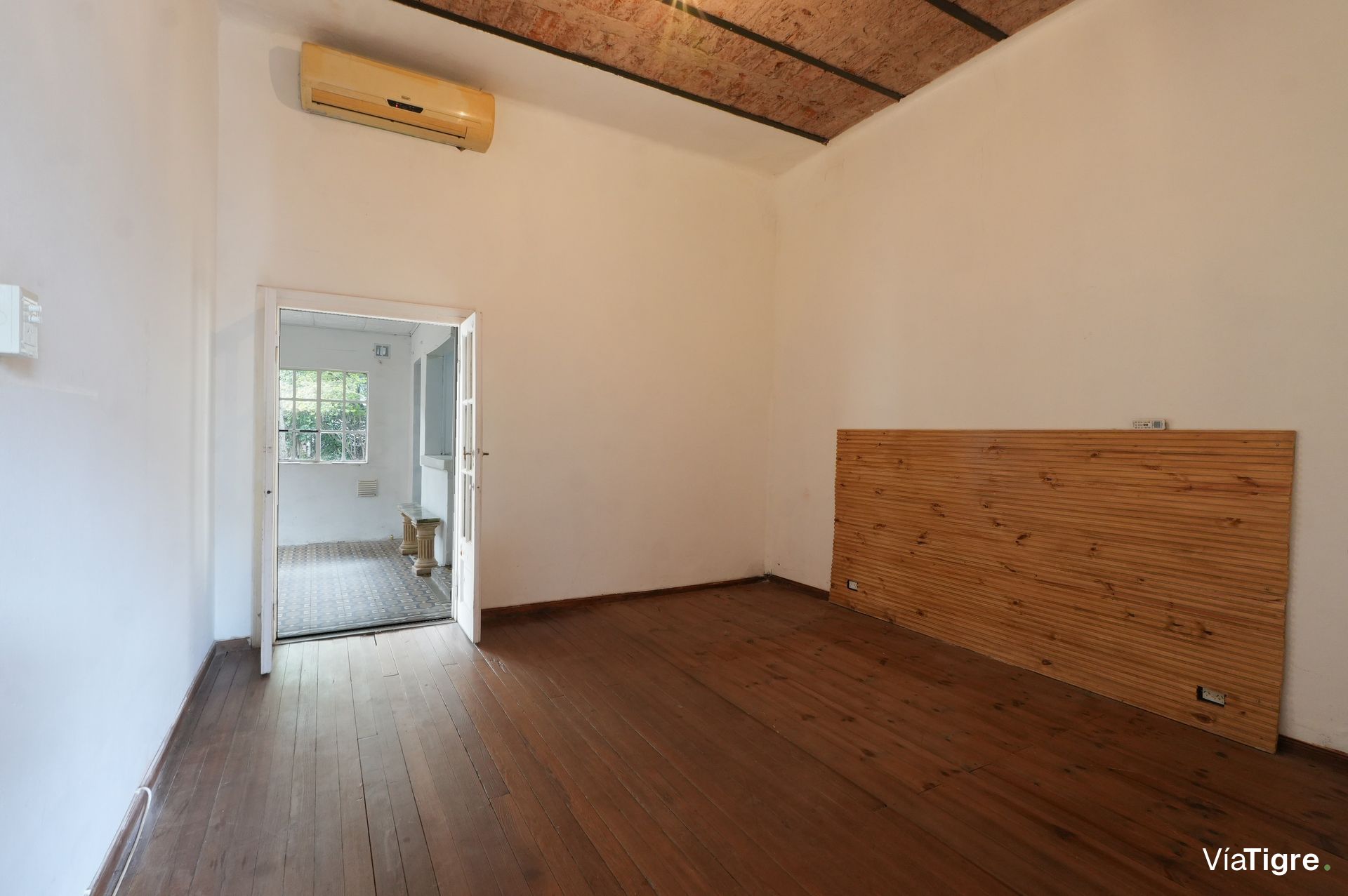 Casa 3 Ambientes c Jardín Vías Libertador Martinez