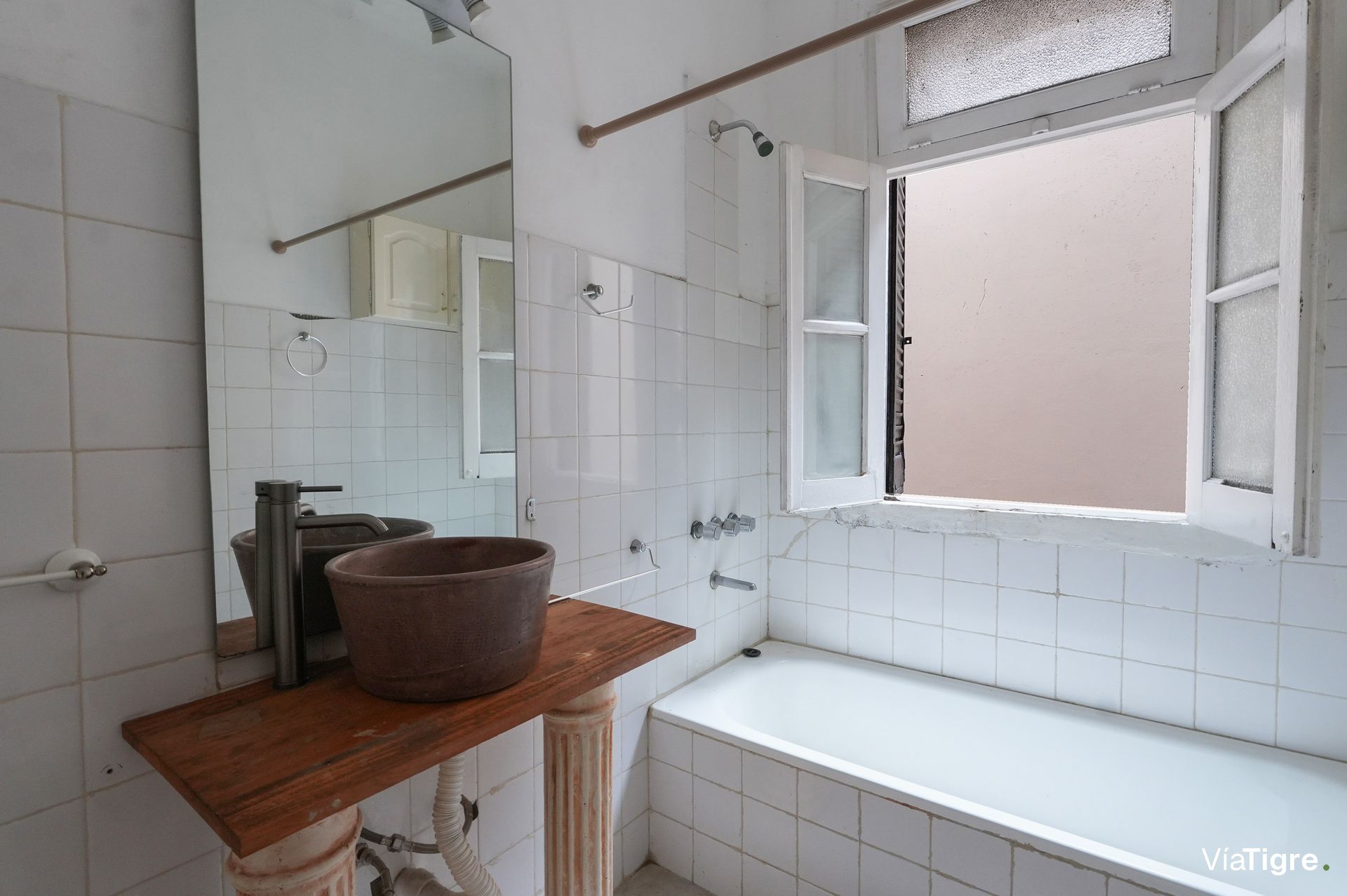Casa 3 Ambientes c Jardín Vías Libertador Martinez