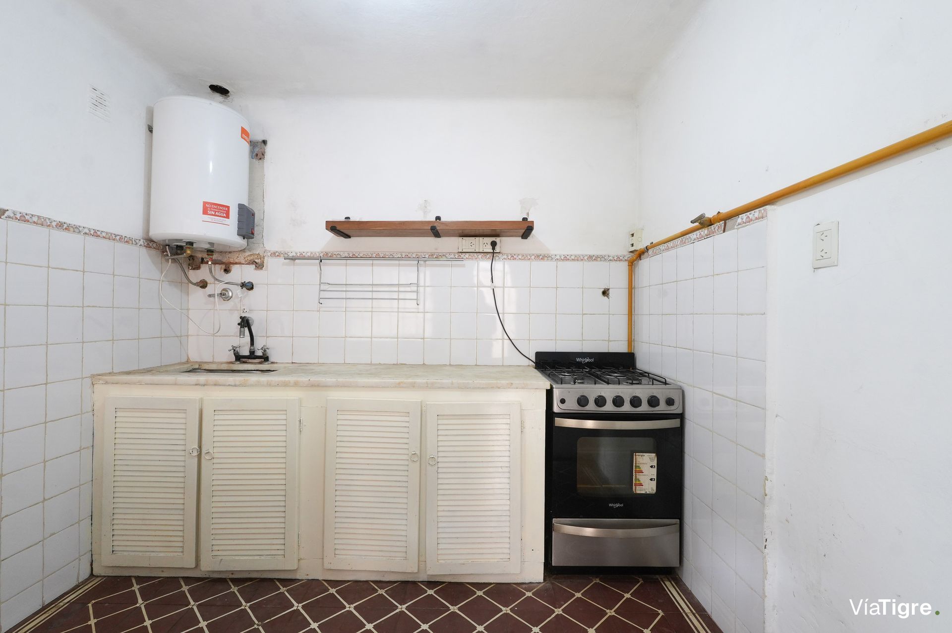 Casa 3 Ambientes c Jardín Vías Libertador Martinez
