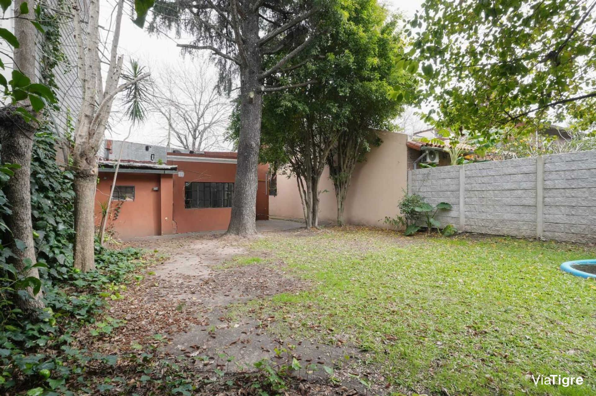 Casa 3 Ambientes c Jardín Vías Libertador Martinez