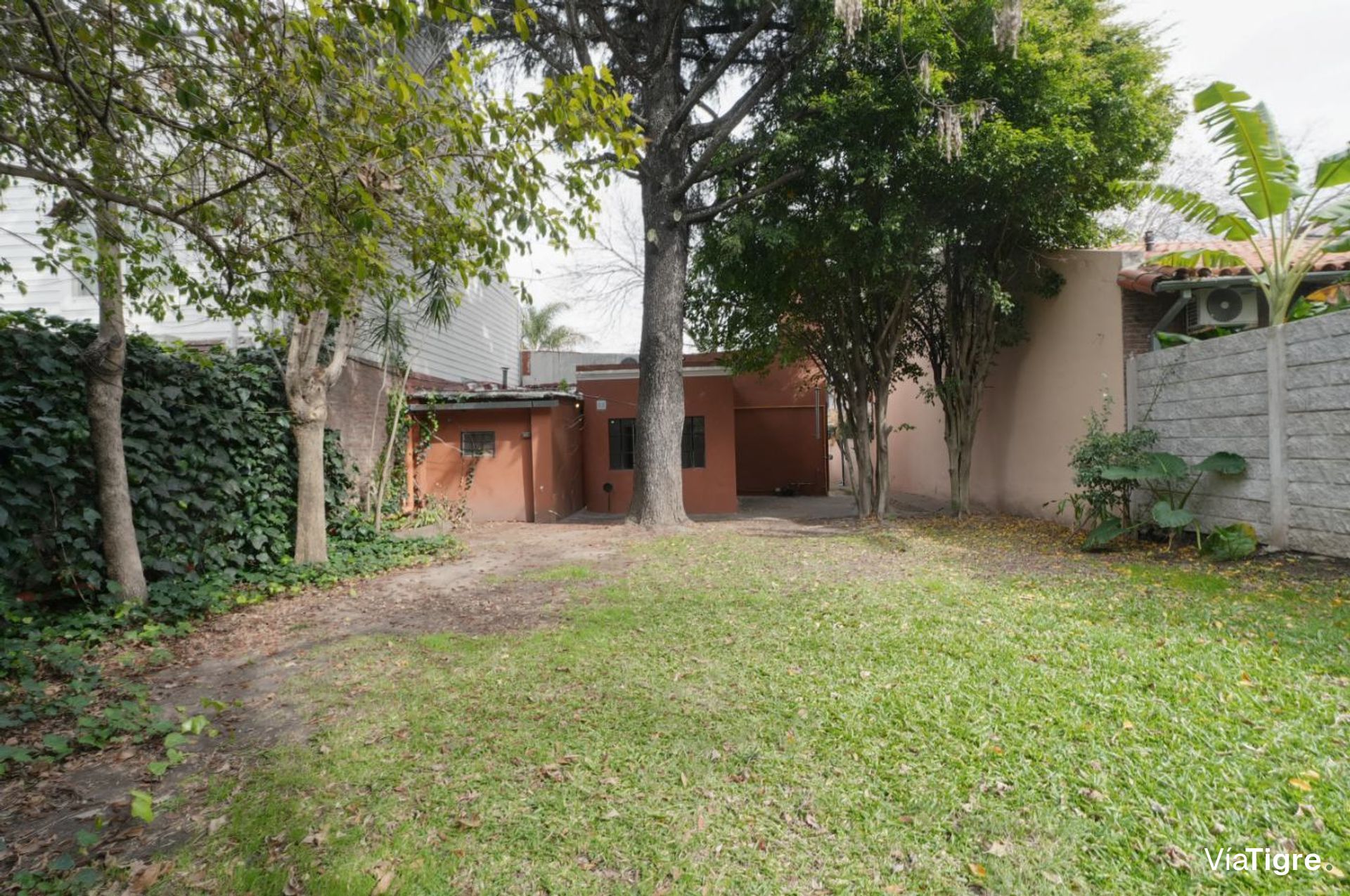 Casa 3 Ambientes c Jardín Vías Libertador Martinez