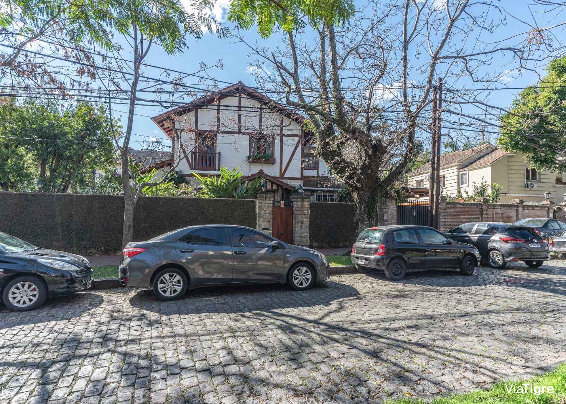 Venta Casa 6 Ambientes B. Parque Aguirre, Acassuso