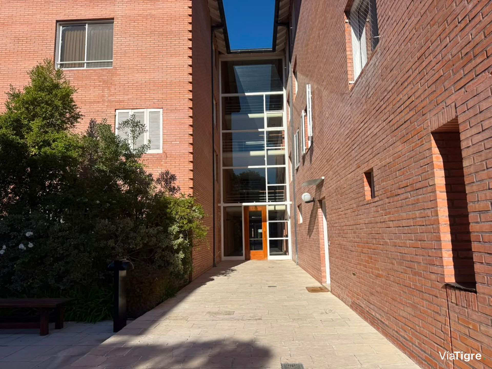Venta Duplex 3 Amb Con Jardin Propio En San Isidro