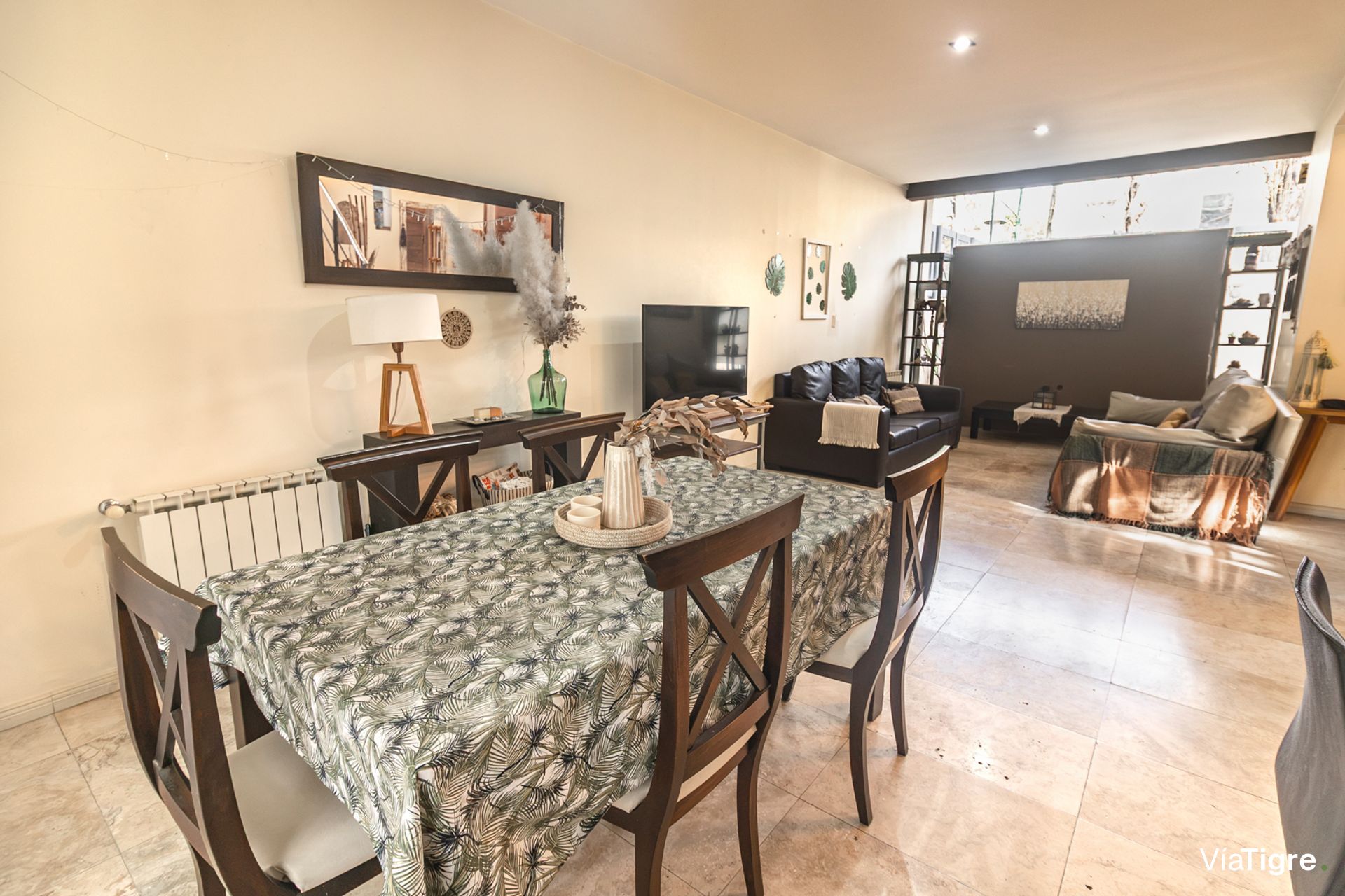 Venta Importante Casa-Lomas Beccar B° Semi Cerrad
