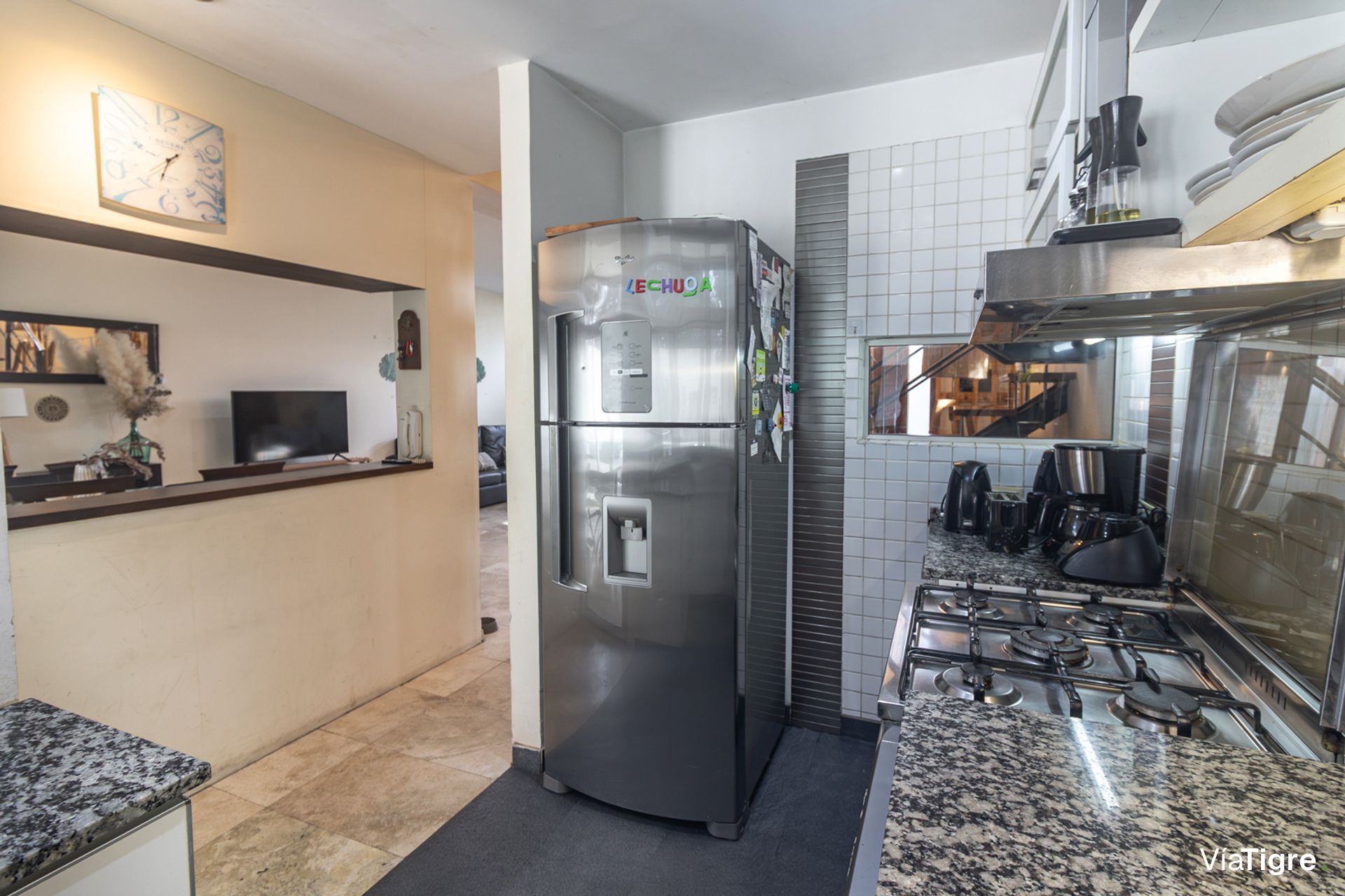 Venta Importante Casa-Lomas Beccar B° Semi Cerrad