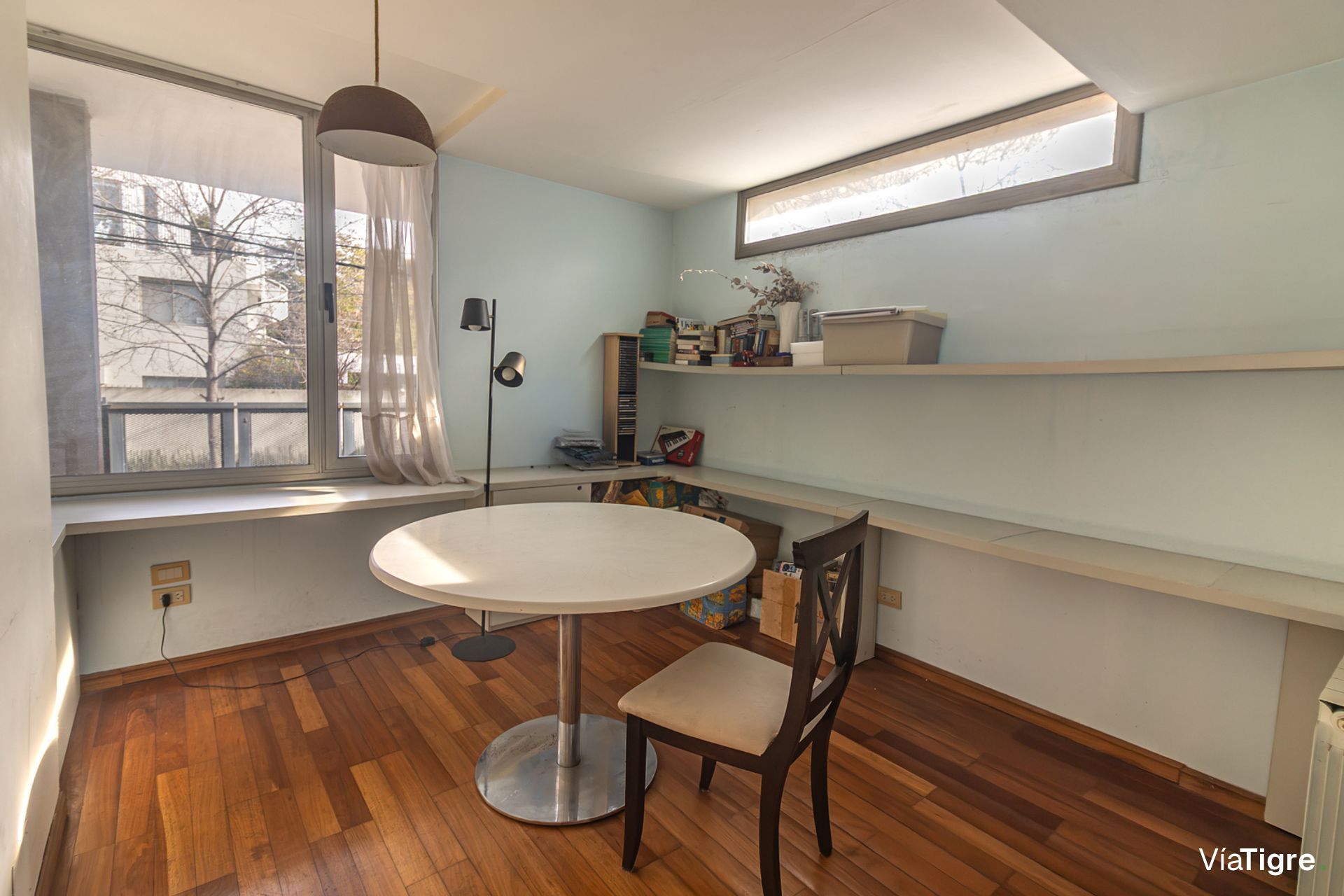 Venta Importante Casa-Lomas Beccar B° Semi Cerrad