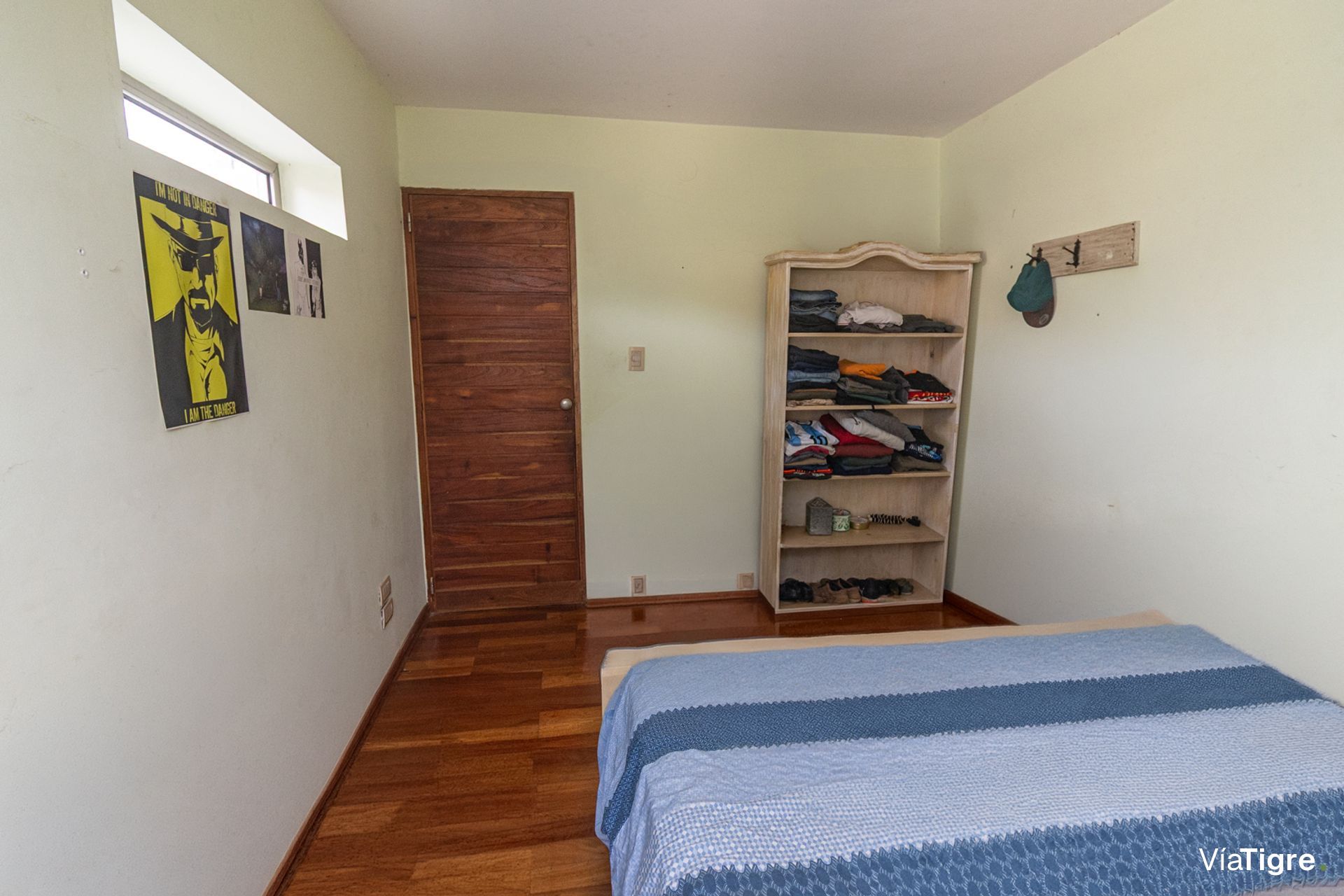 Venta Importante Casa-Lomas Beccar B° Semi Cerrad