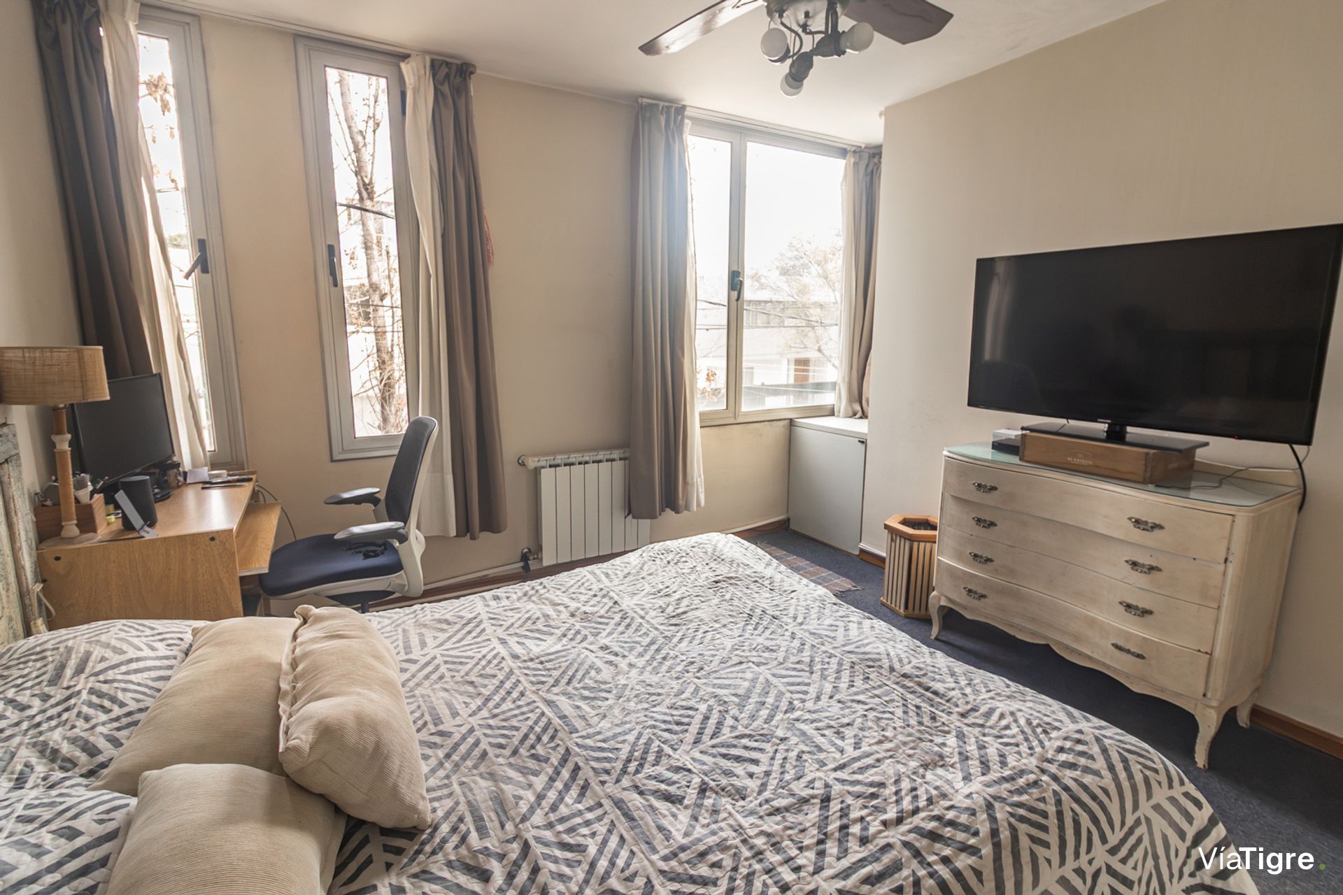 Venta Importante Casa-Lomas Beccar B° Semi Cerrad
