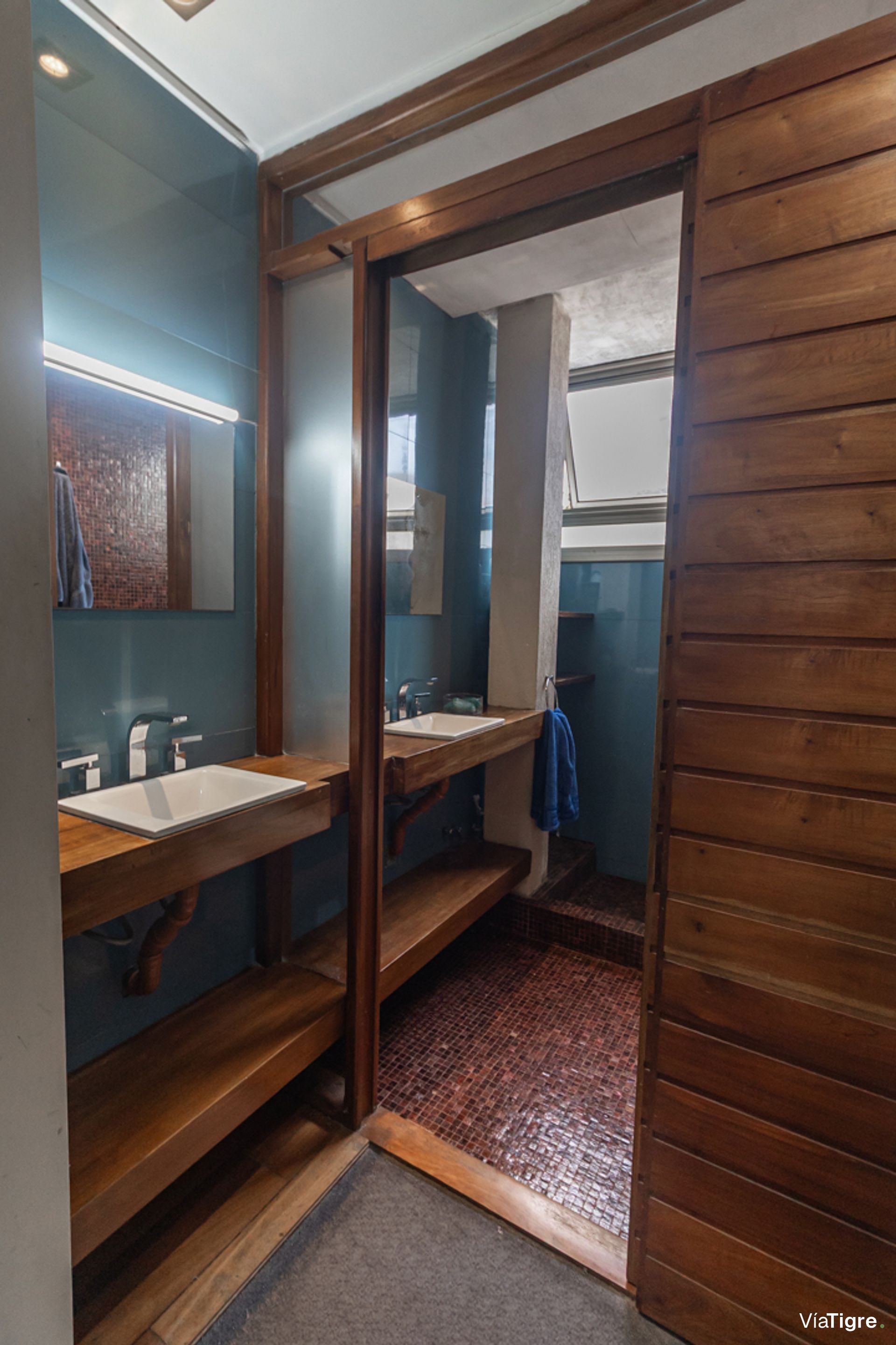 Venta Importante Casa-Lomas Beccar B° Semi Cerrad