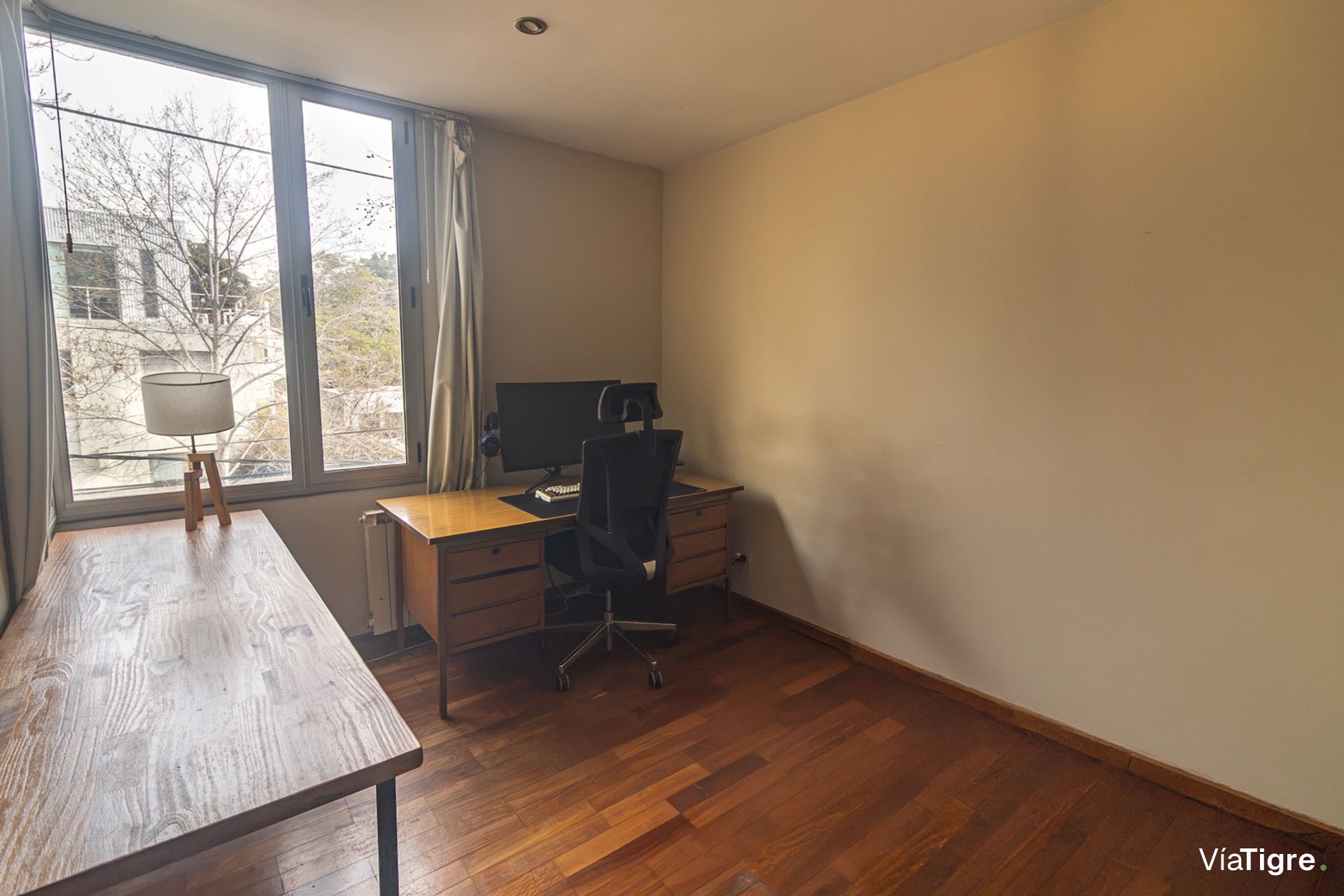 Venta Importante Casa-Lomas Beccar B° Semi Cerrad