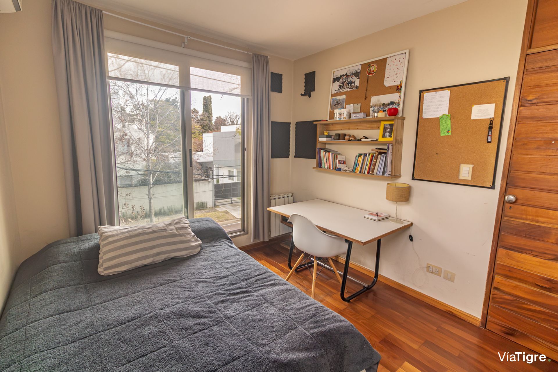 Venta Importante Casa-Lomas Beccar B° Semi Cerrad