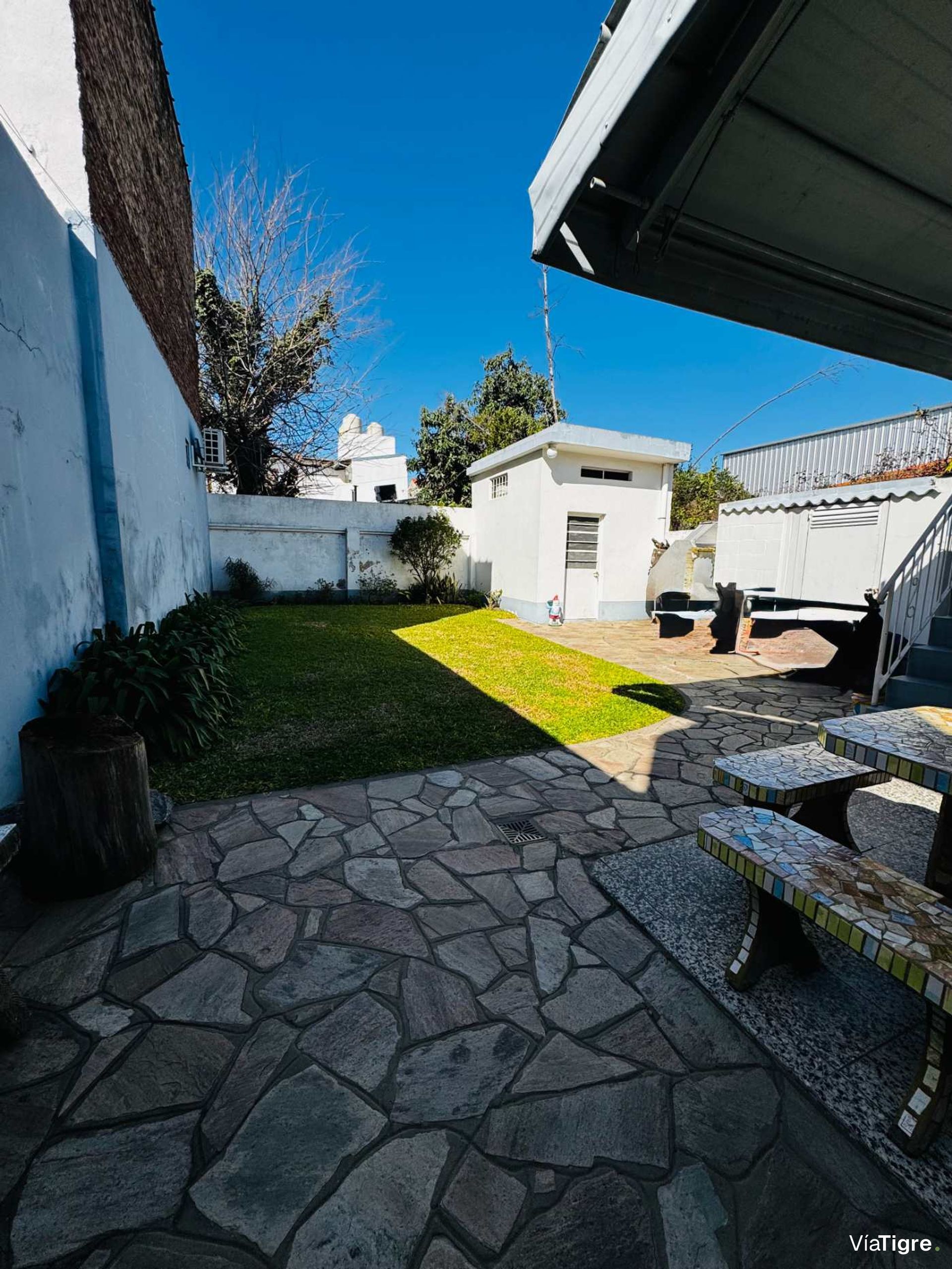 Venta Casa Con Jardín En Beccar – Apta Crédito