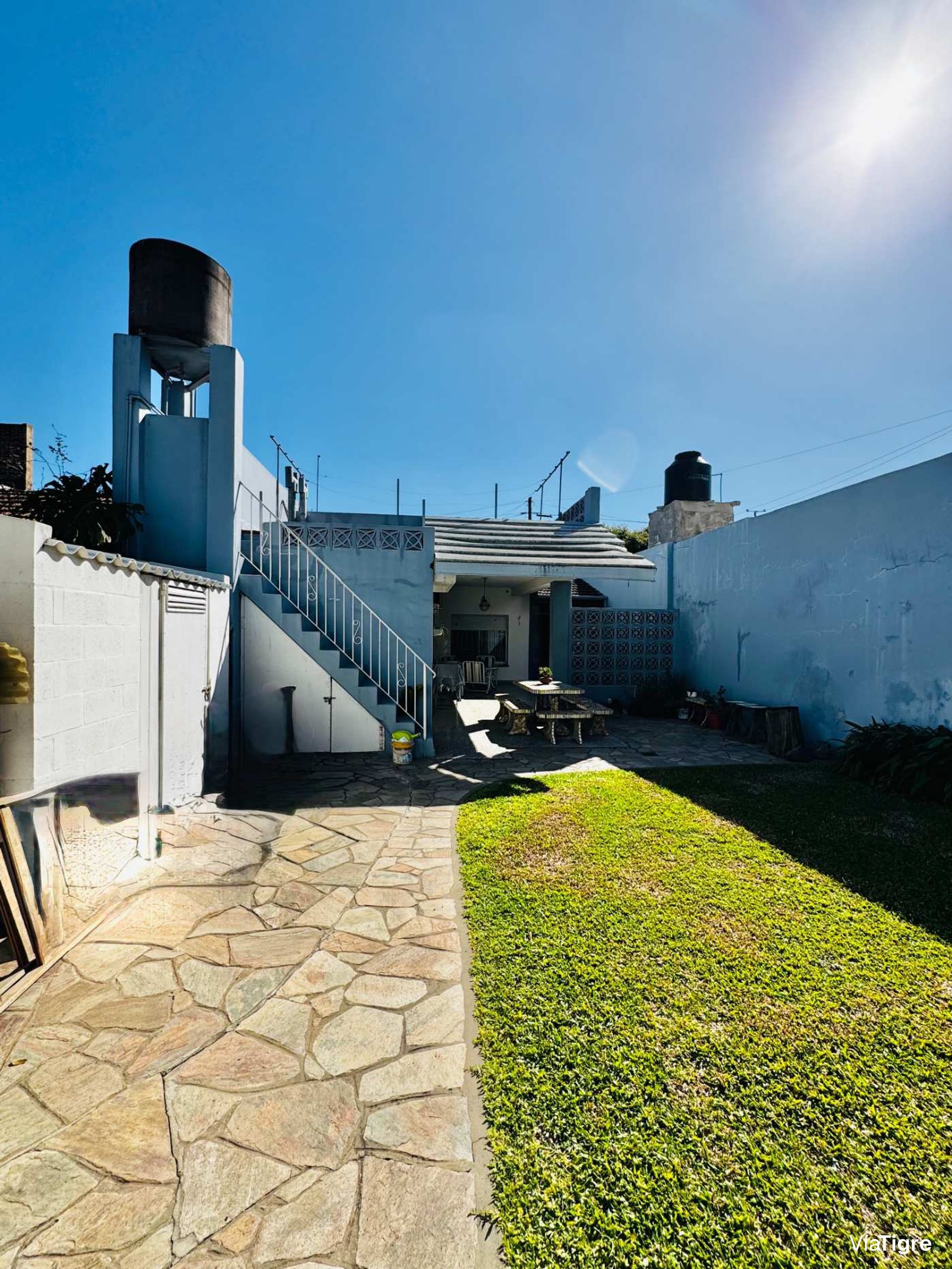 Venta Casa Con Jardín En Beccar – Apta Crédito