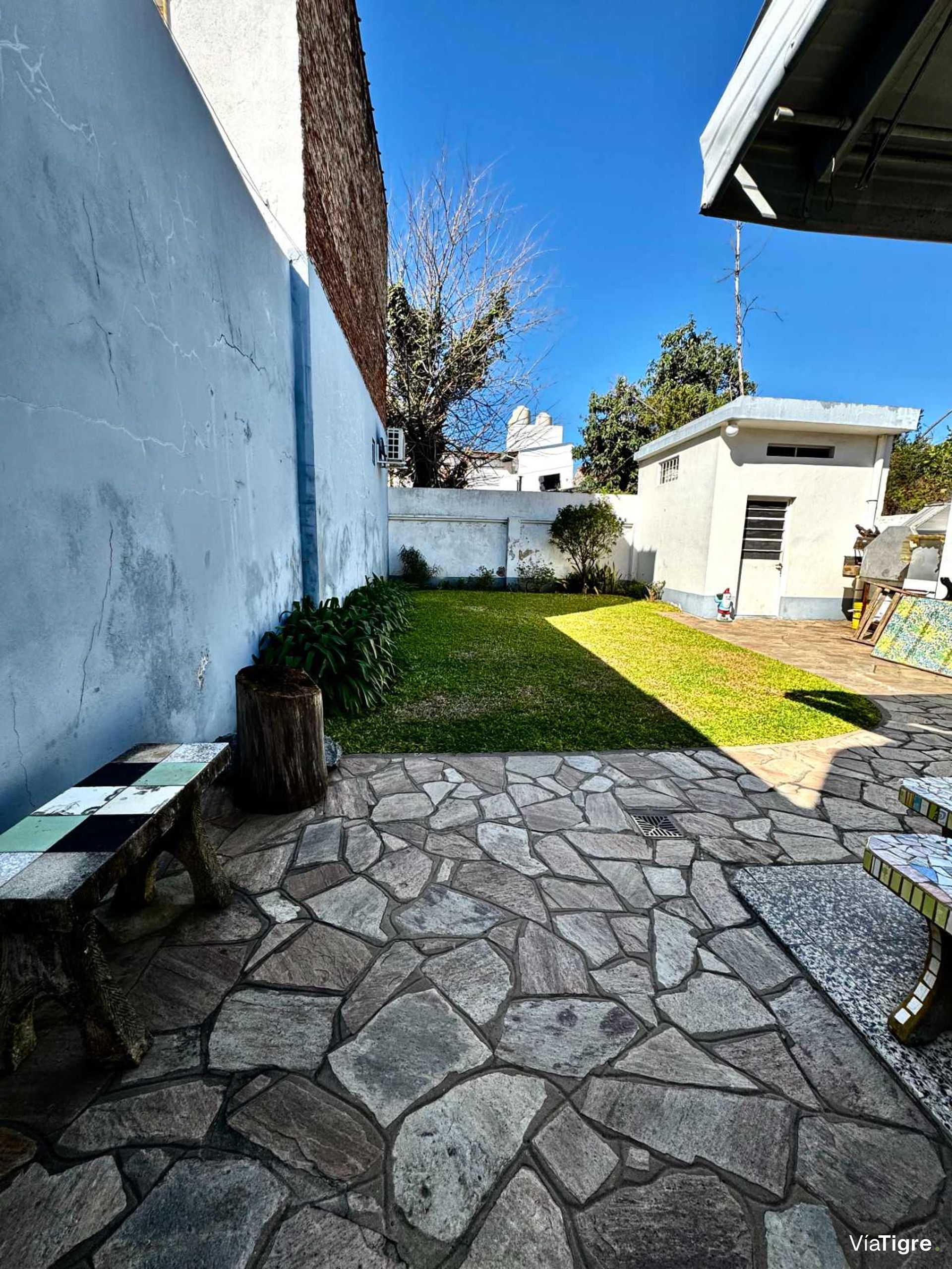 Venta Casa Con Jardín En Beccar – Apta Crédito