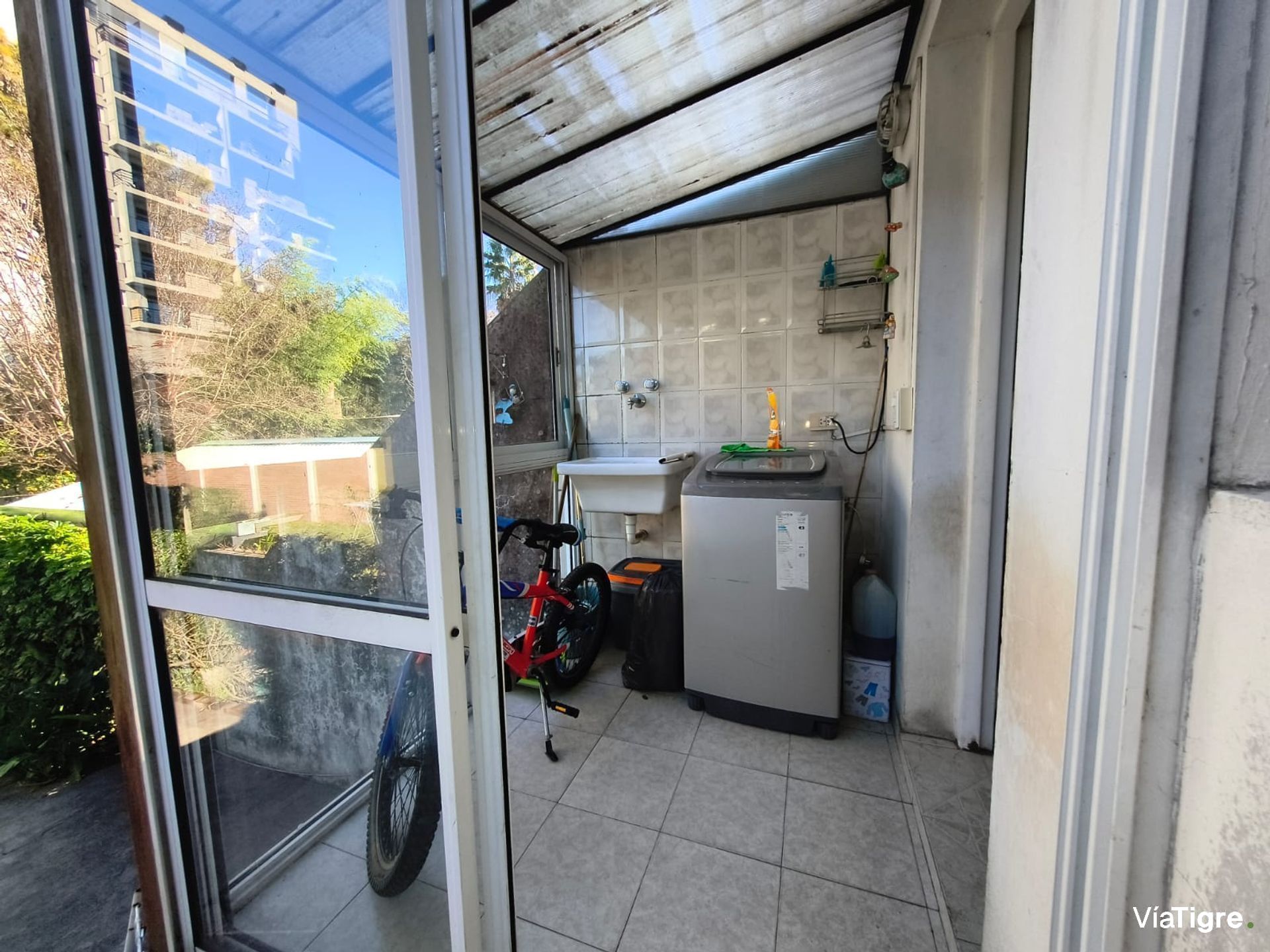 Venta Casa Duplex Cochera Parrilla Tigre