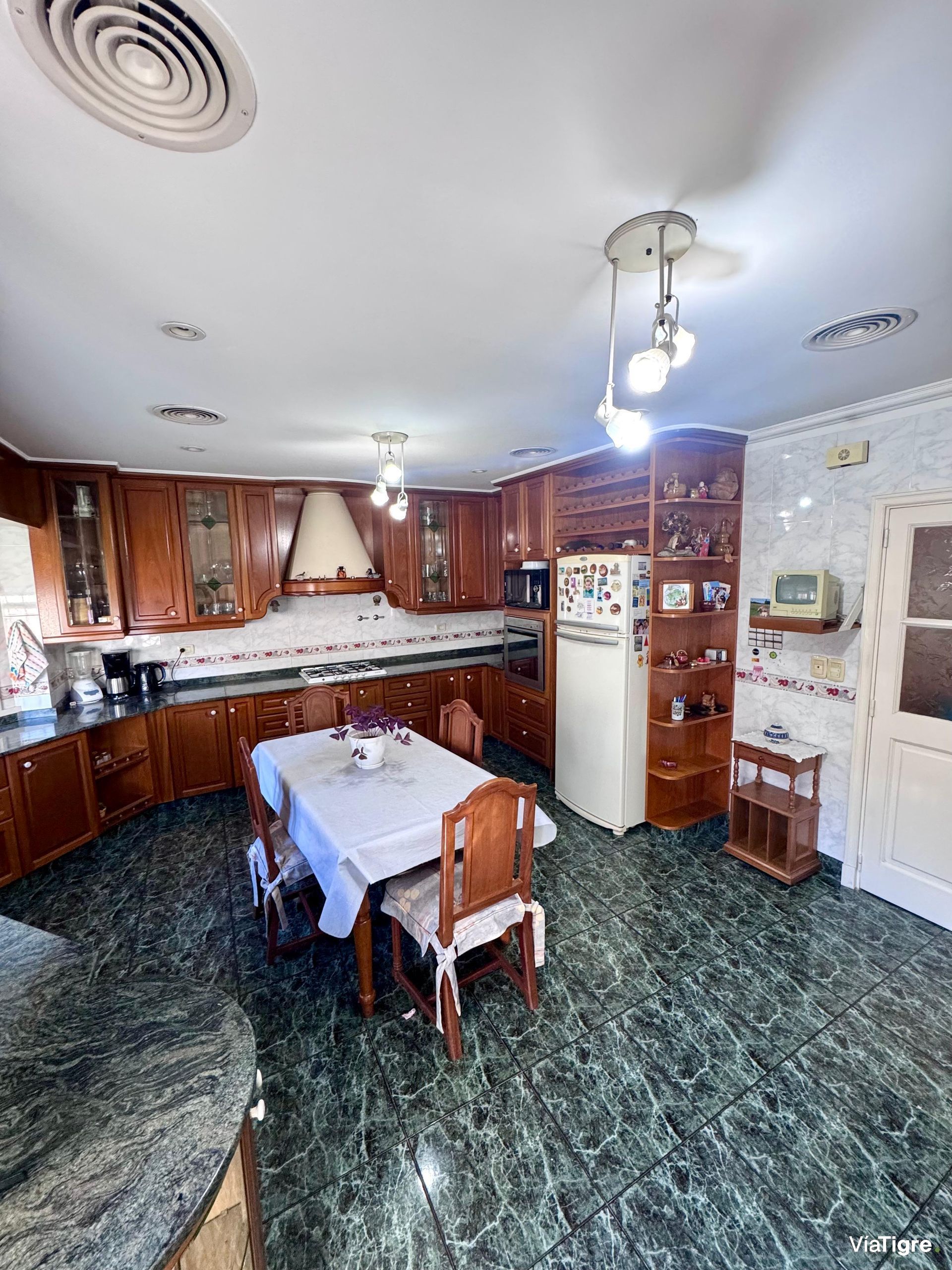 Venta Casa 5 Amb. Olivos, Impecable!