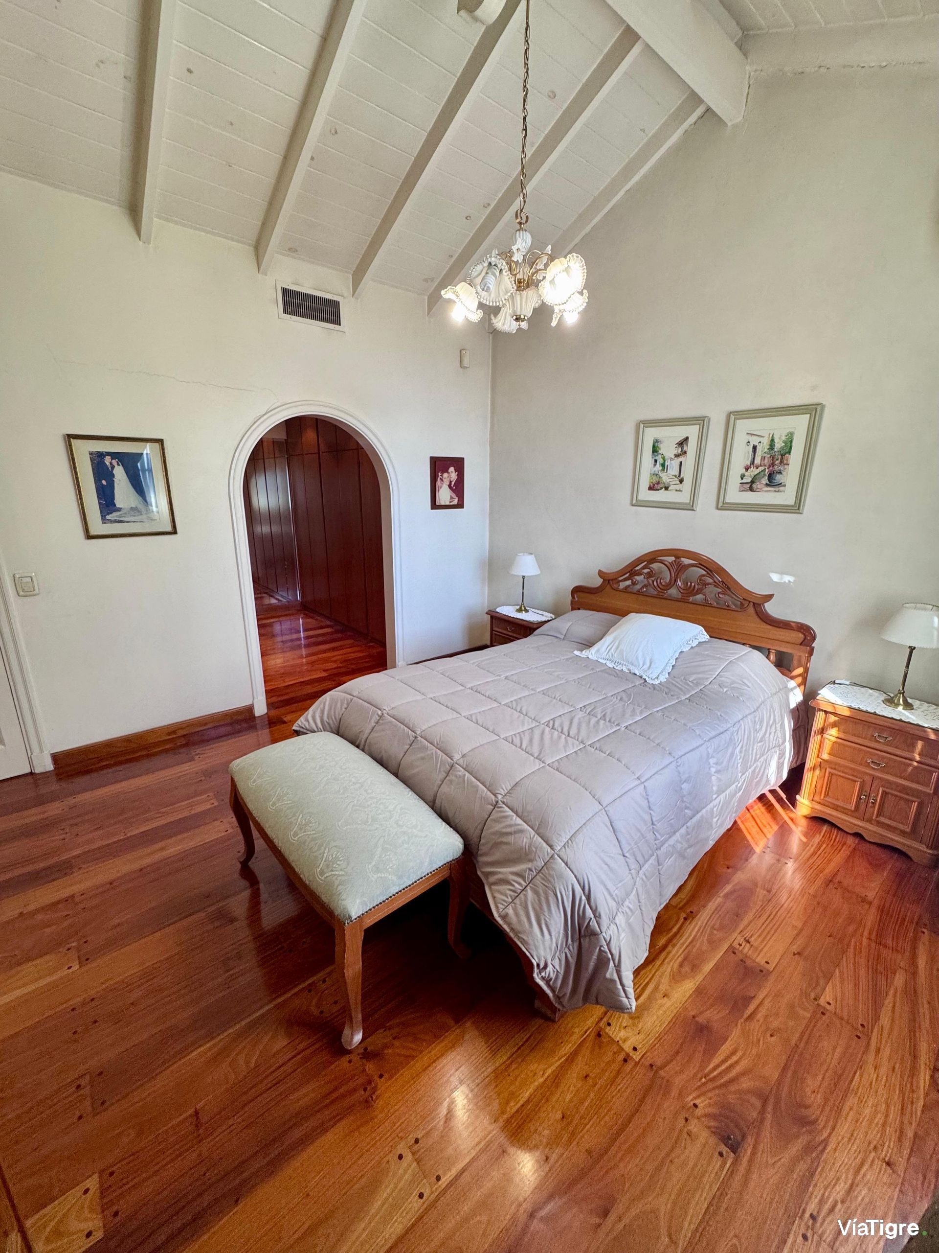 Venta Casa 5 Amb. Olivos, Impecable!