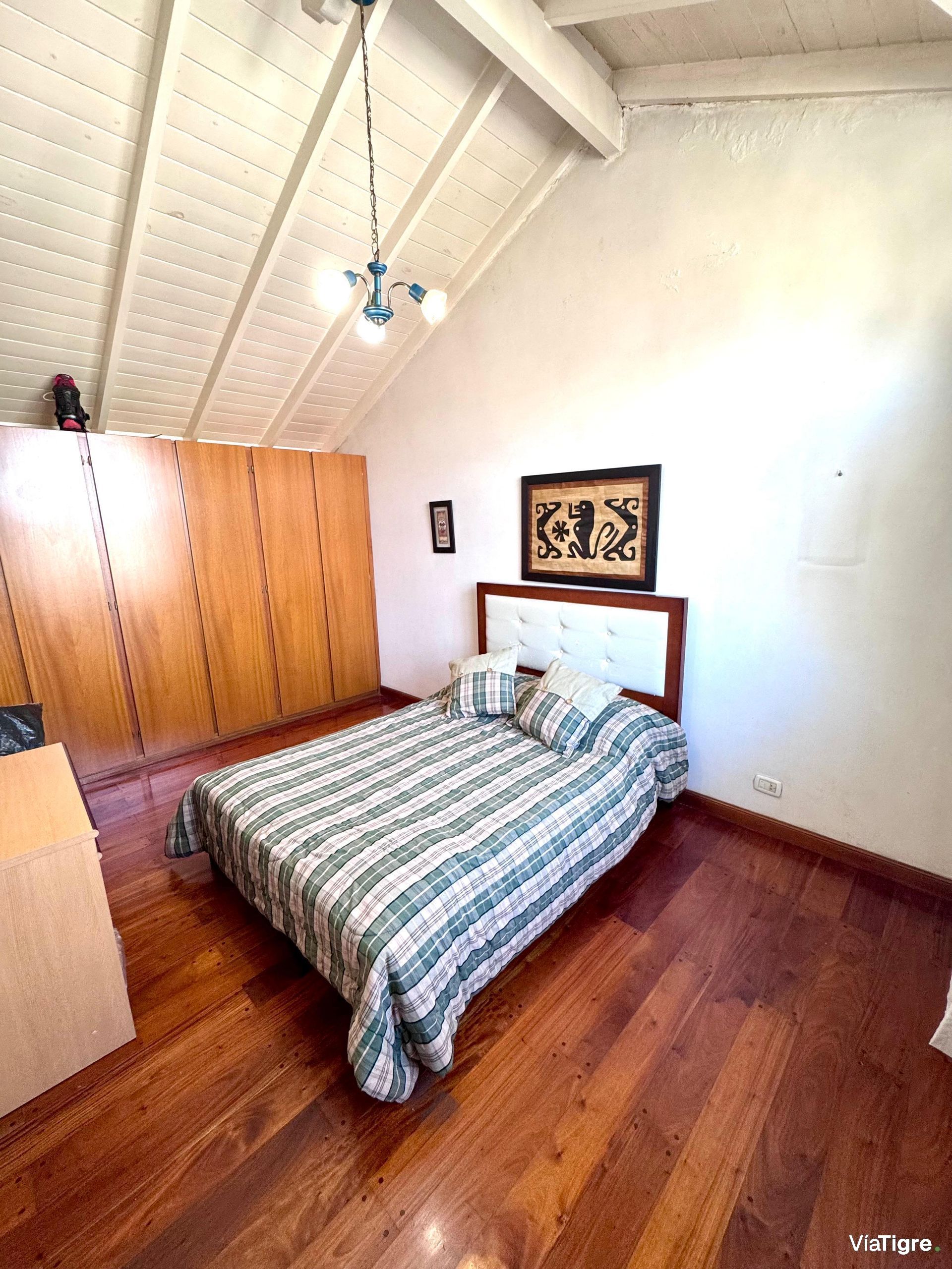 Venta Casa 5 Amb. Olivos, Impecable!