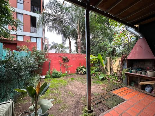 PH en Alquiler La Lucila | Jardín y Parrilla