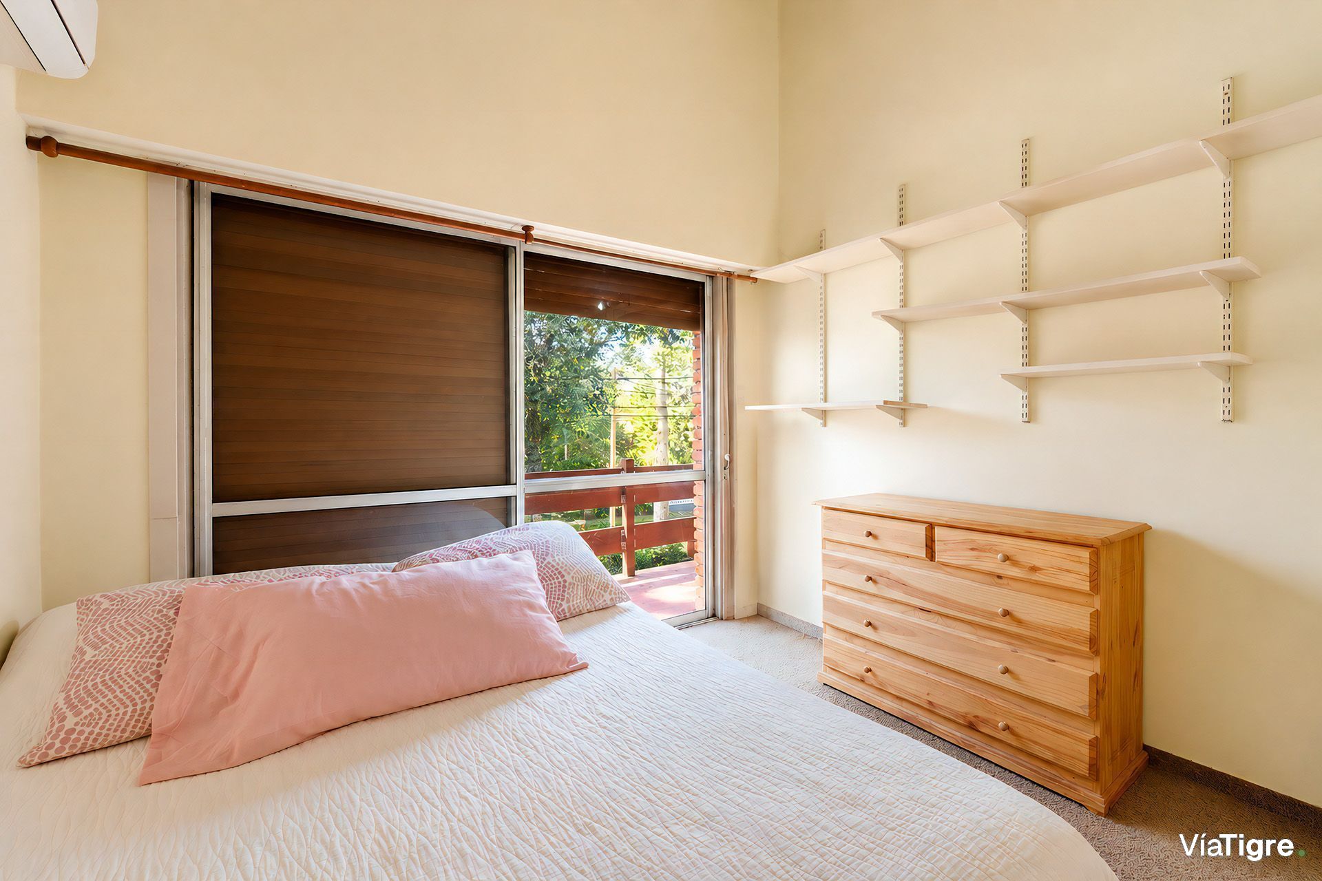 Venta Casa 4 Dormitorios Jardin Pileta San Isidro