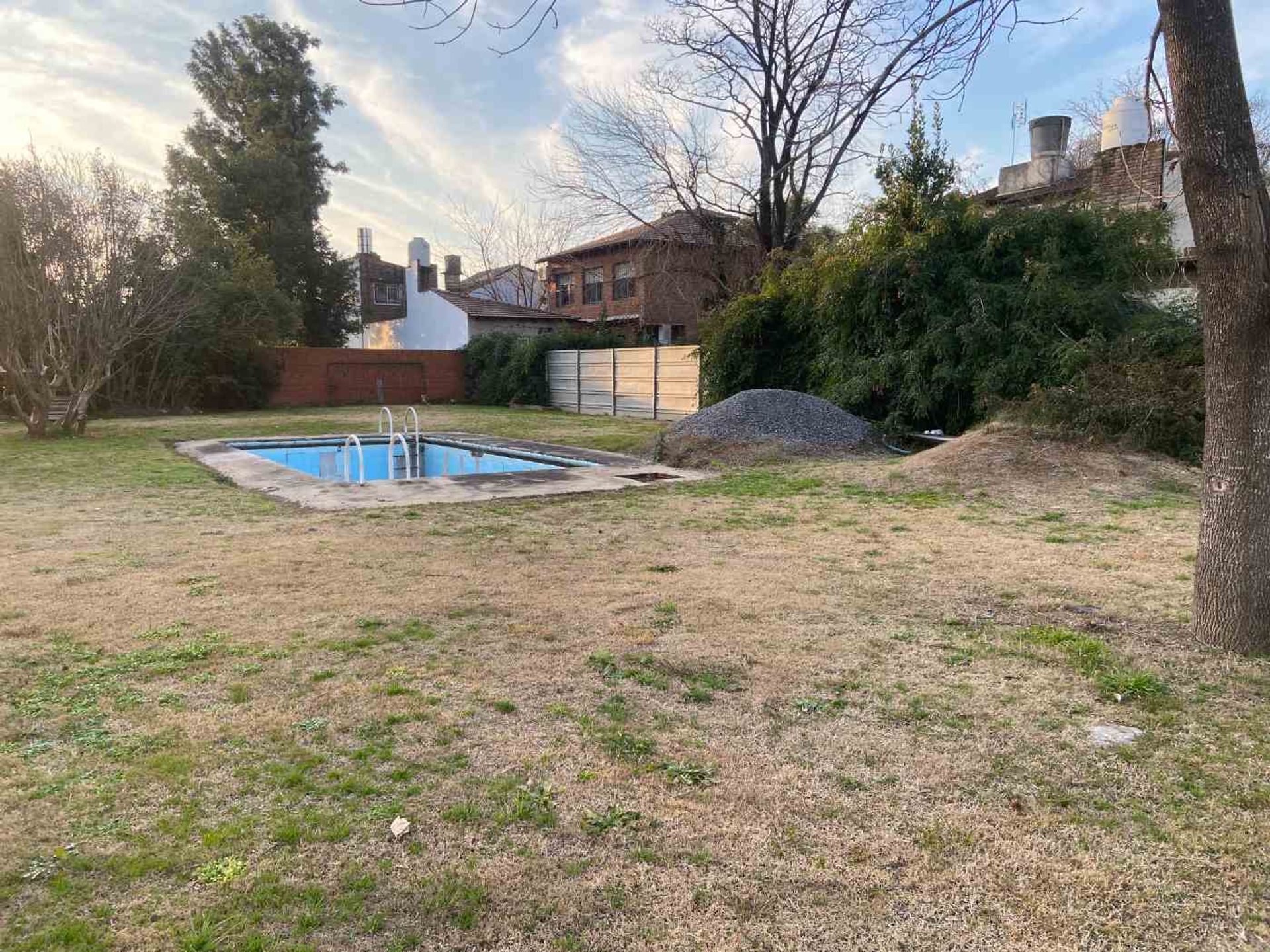 Venta Lote 902 M2 El Talar Con Pileta, Agua, Luz.