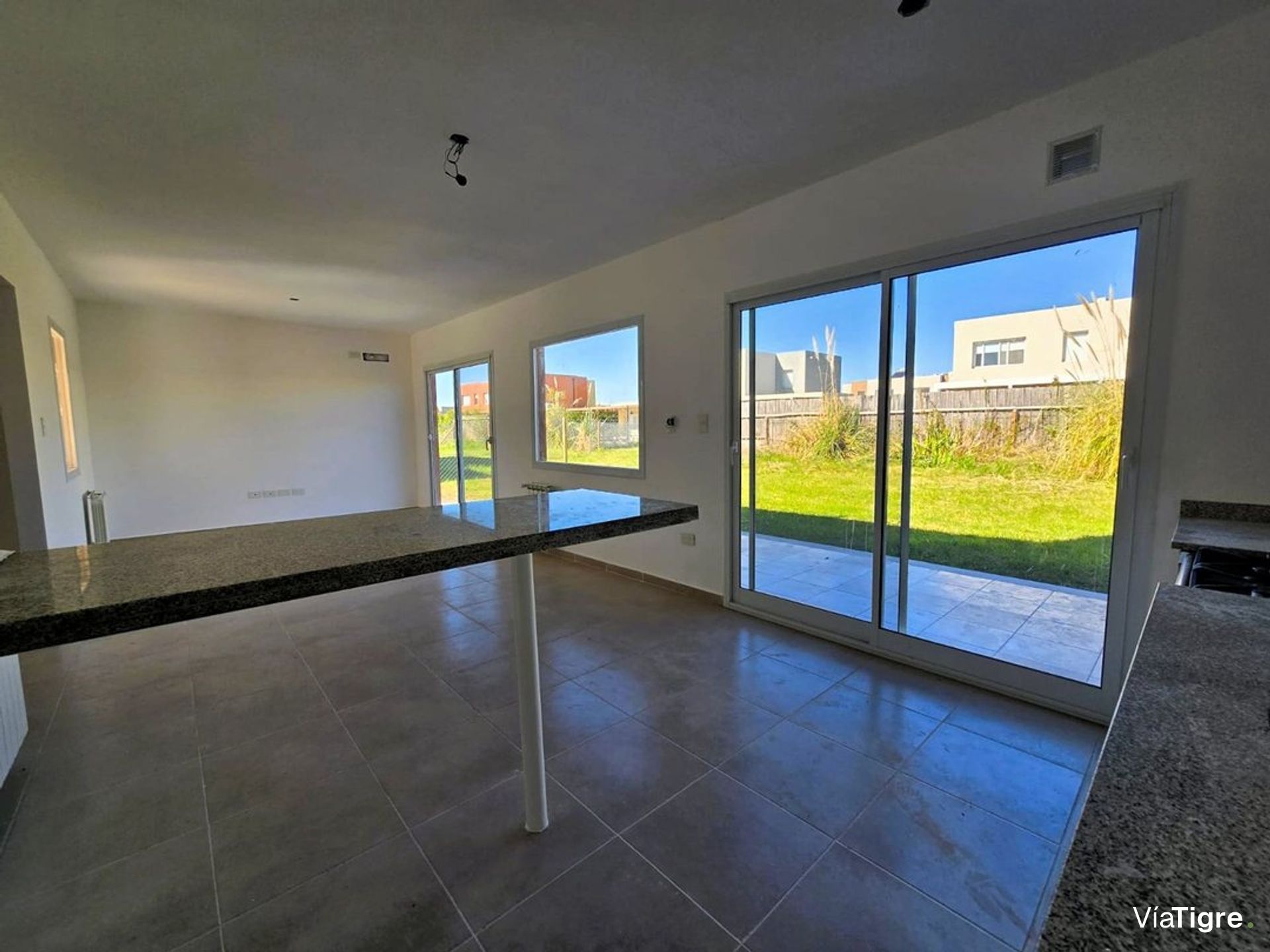 Alquiler Casa En "Casas De Santa Ana"