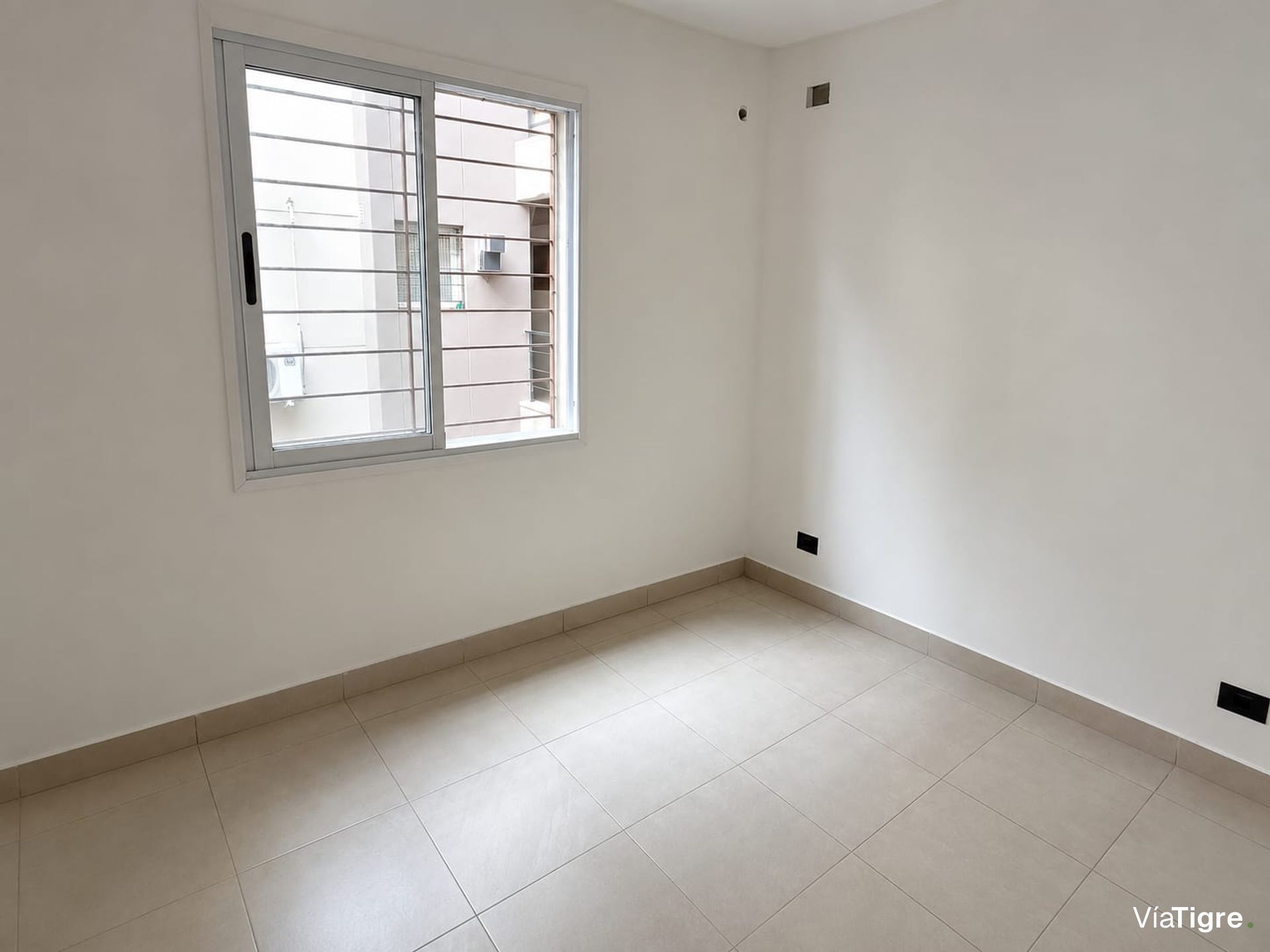 Departamento en venta 4 Amb Cochera Balcón Tigre