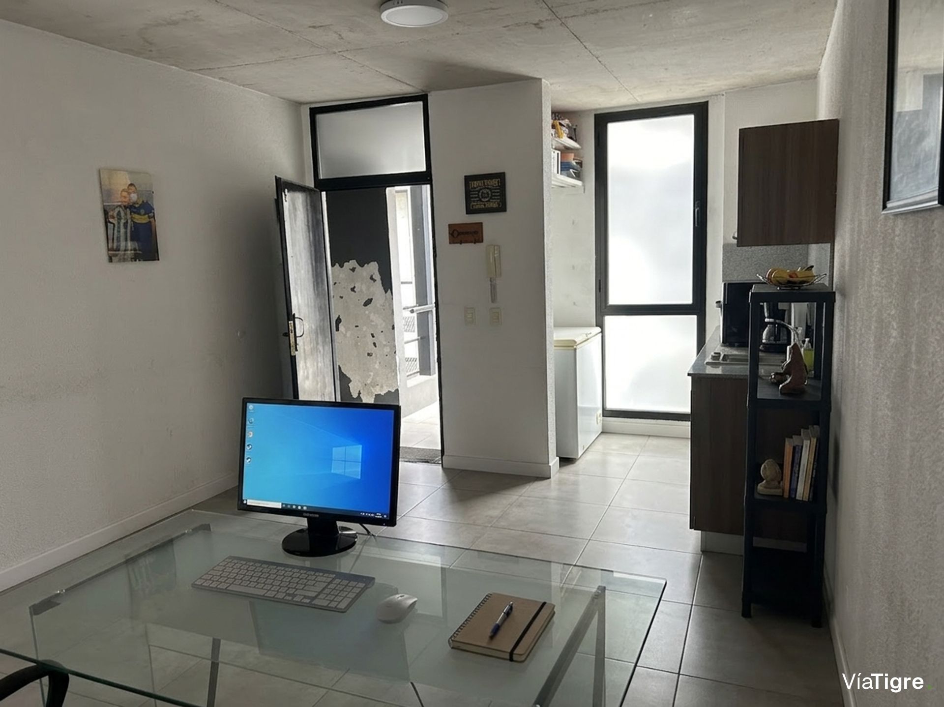 Monoambiente al frente con cochera y renta