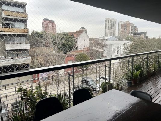 Monoambiente al frente con cochera y renta