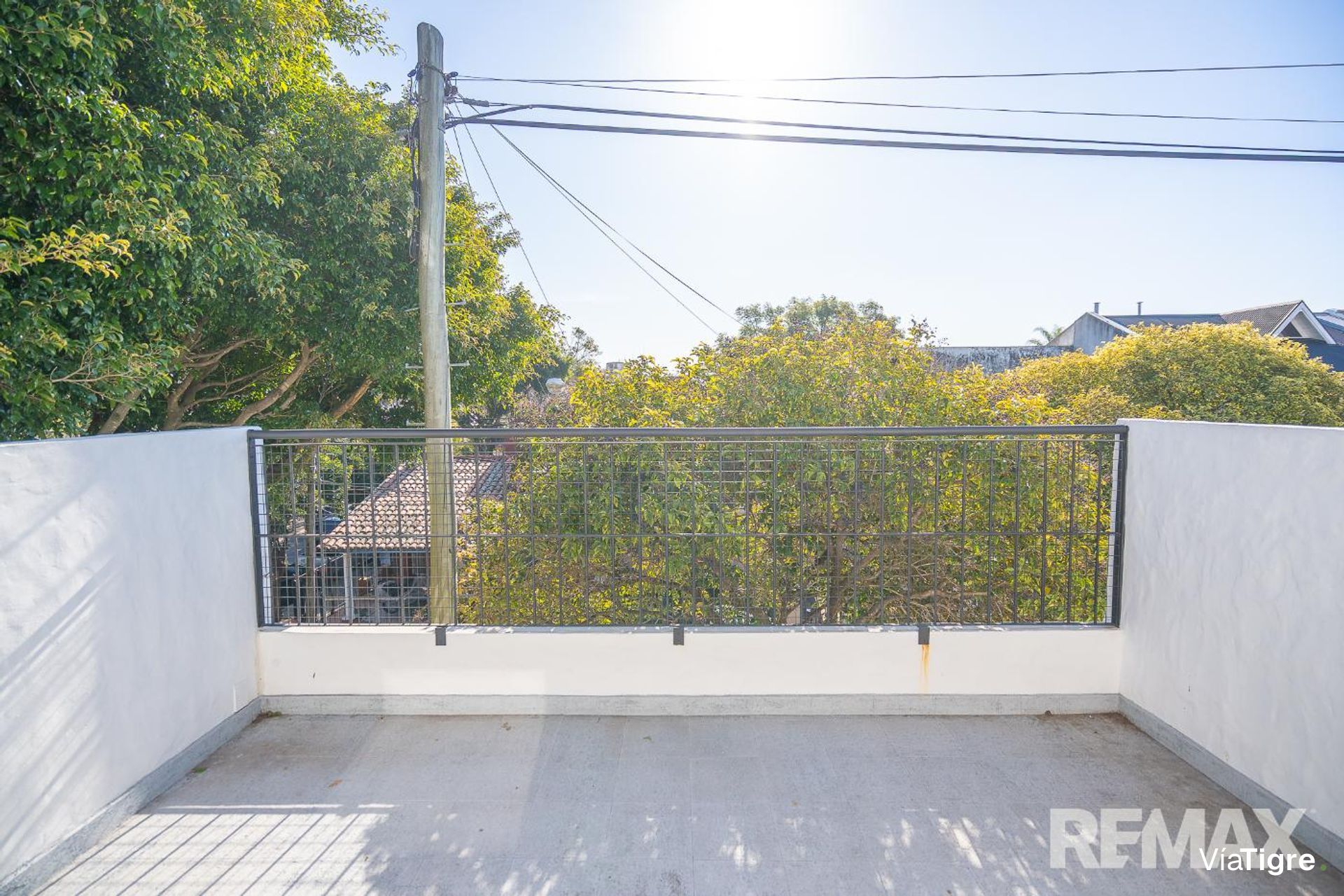 Venta casa 6 ambientes tipo PH con patio y balcon