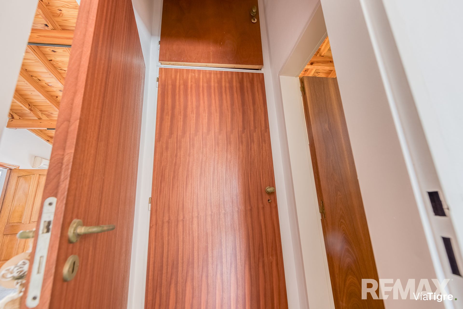 Venta casa 6 ambientes tipo PH con patio y balcon