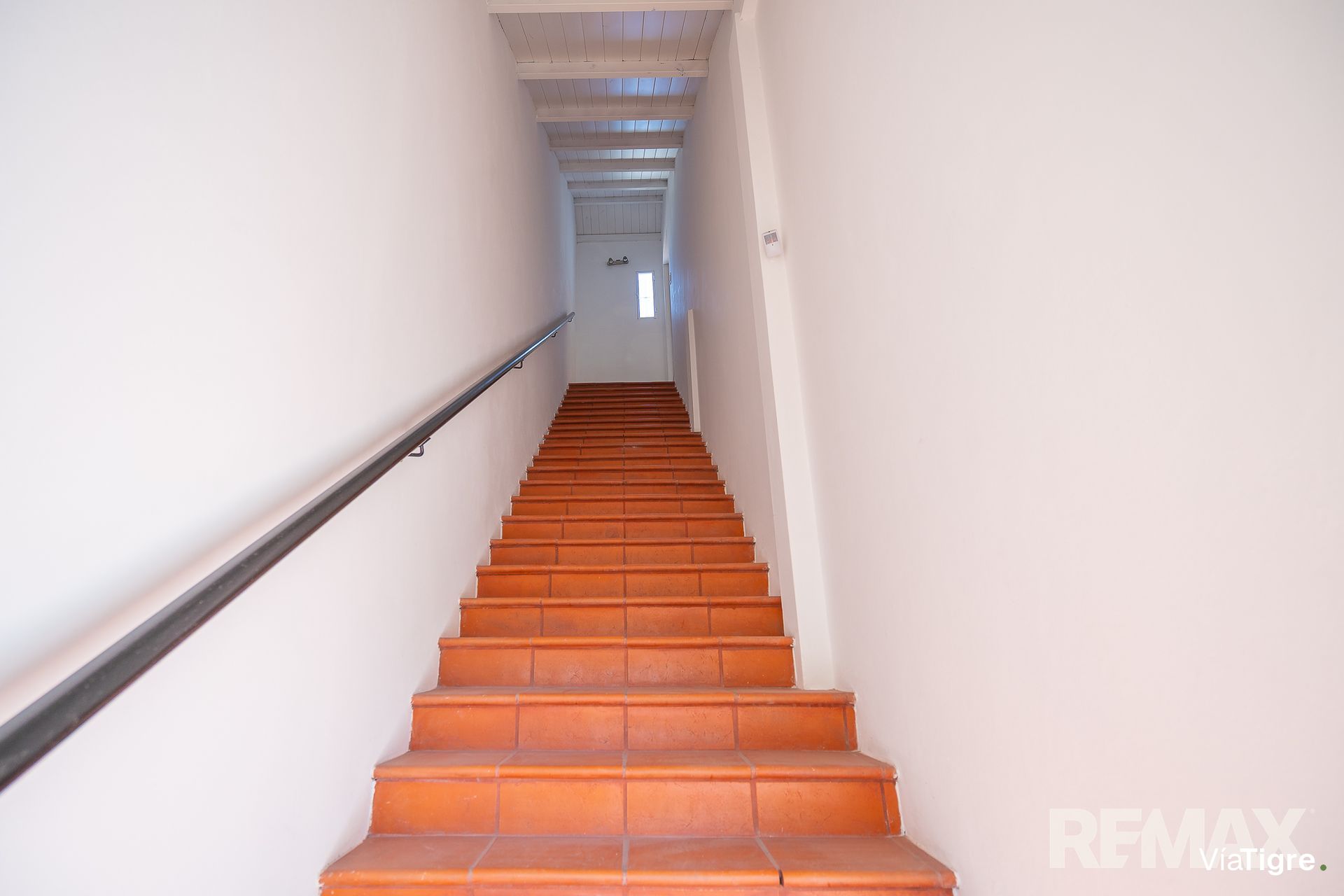 Venta casa 6 ambientes tipo PH con patio y balcon