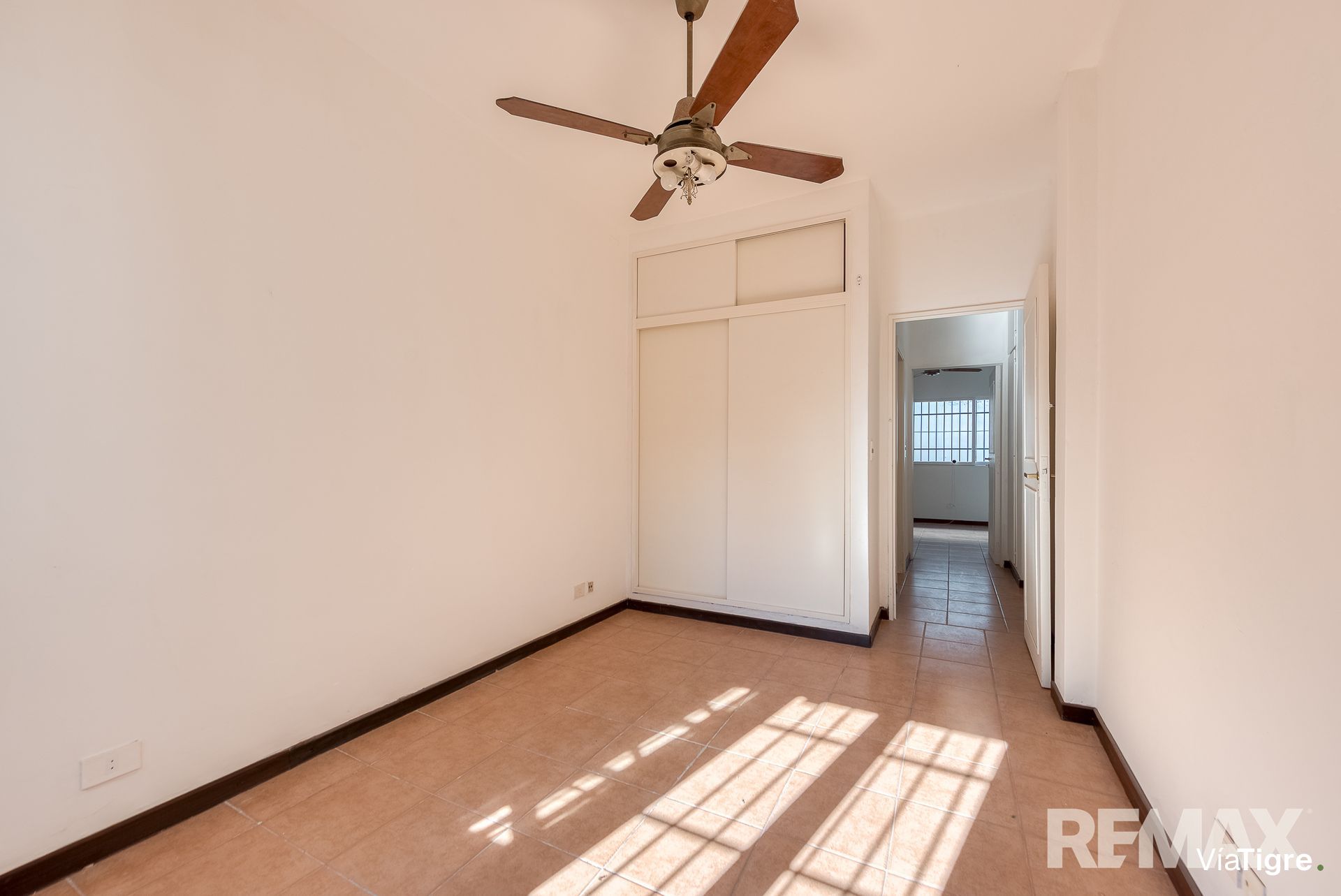 Venta casa 6 ambientes tipo PH con patio y balcon