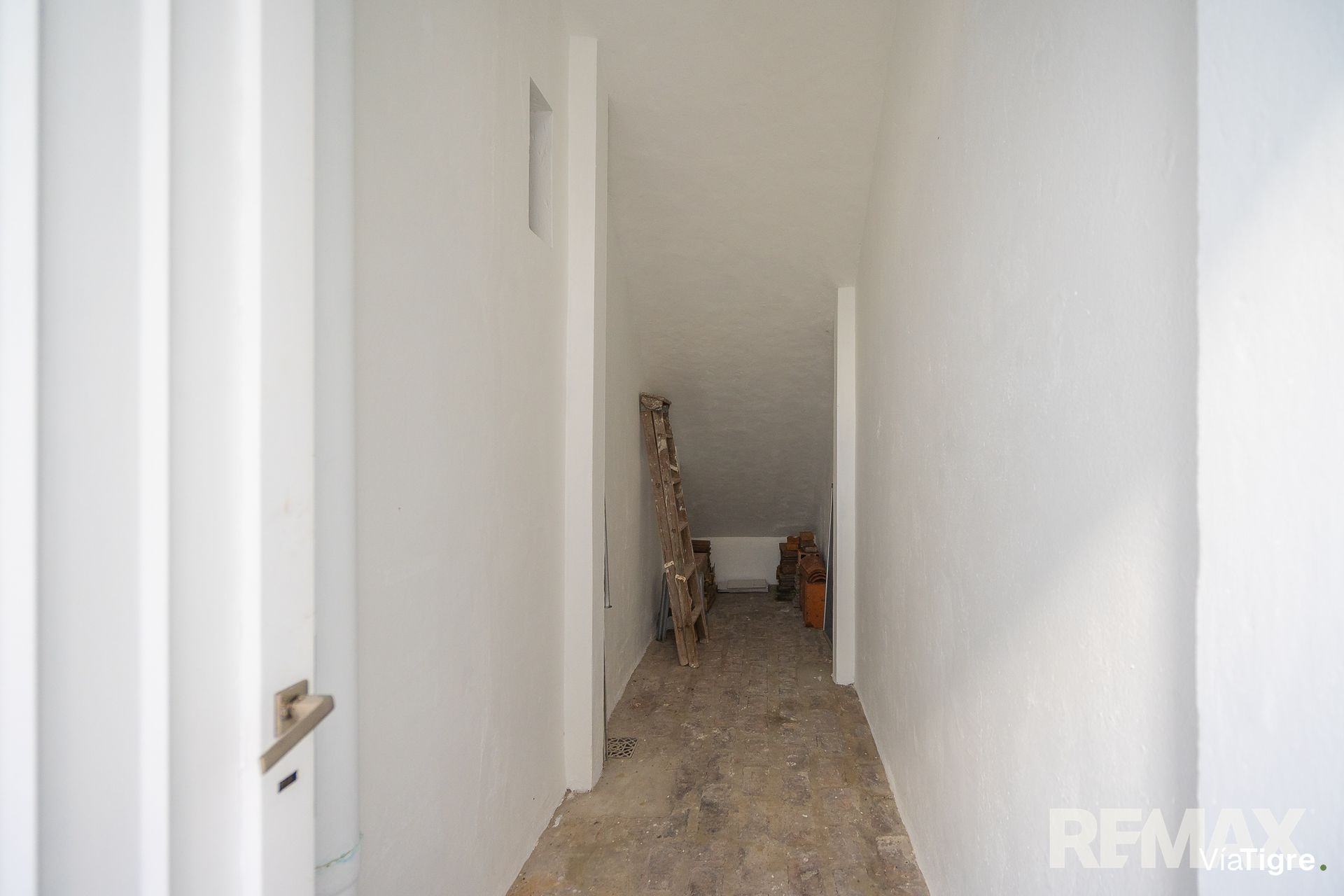Venta casa 6 ambientes tipo PH con patio y balcon