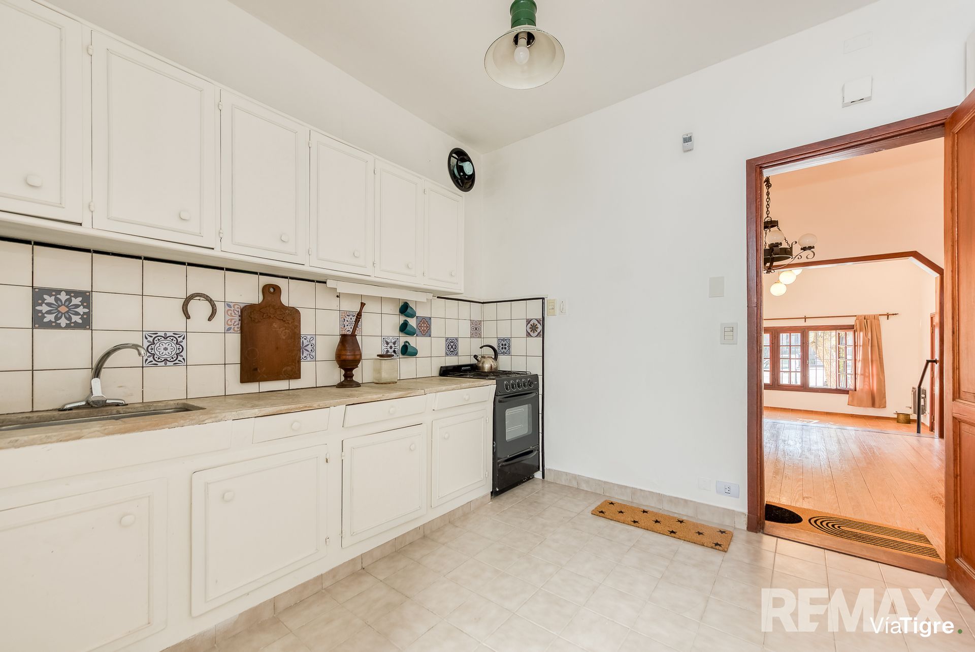 Venta casa 6 ambientes tipo PH con patio y balcon