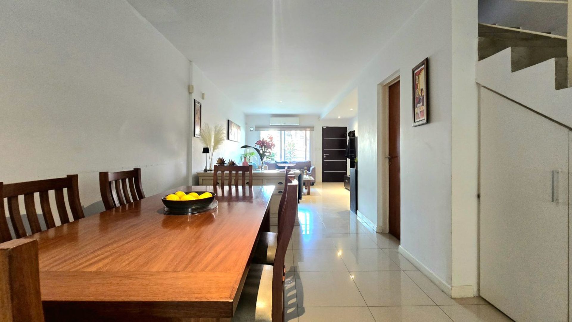 Venta Triplex 5 Amb. Jardín, y Garage OLIVOS
