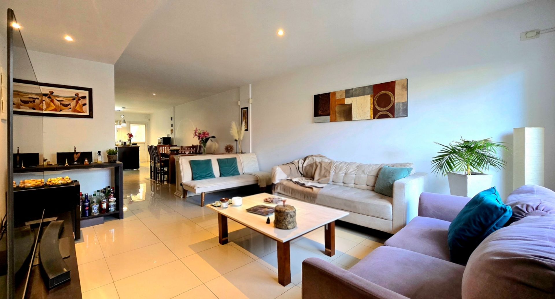 Venta Triplex 5 Amb. Jardín, y Garage OLIVOS