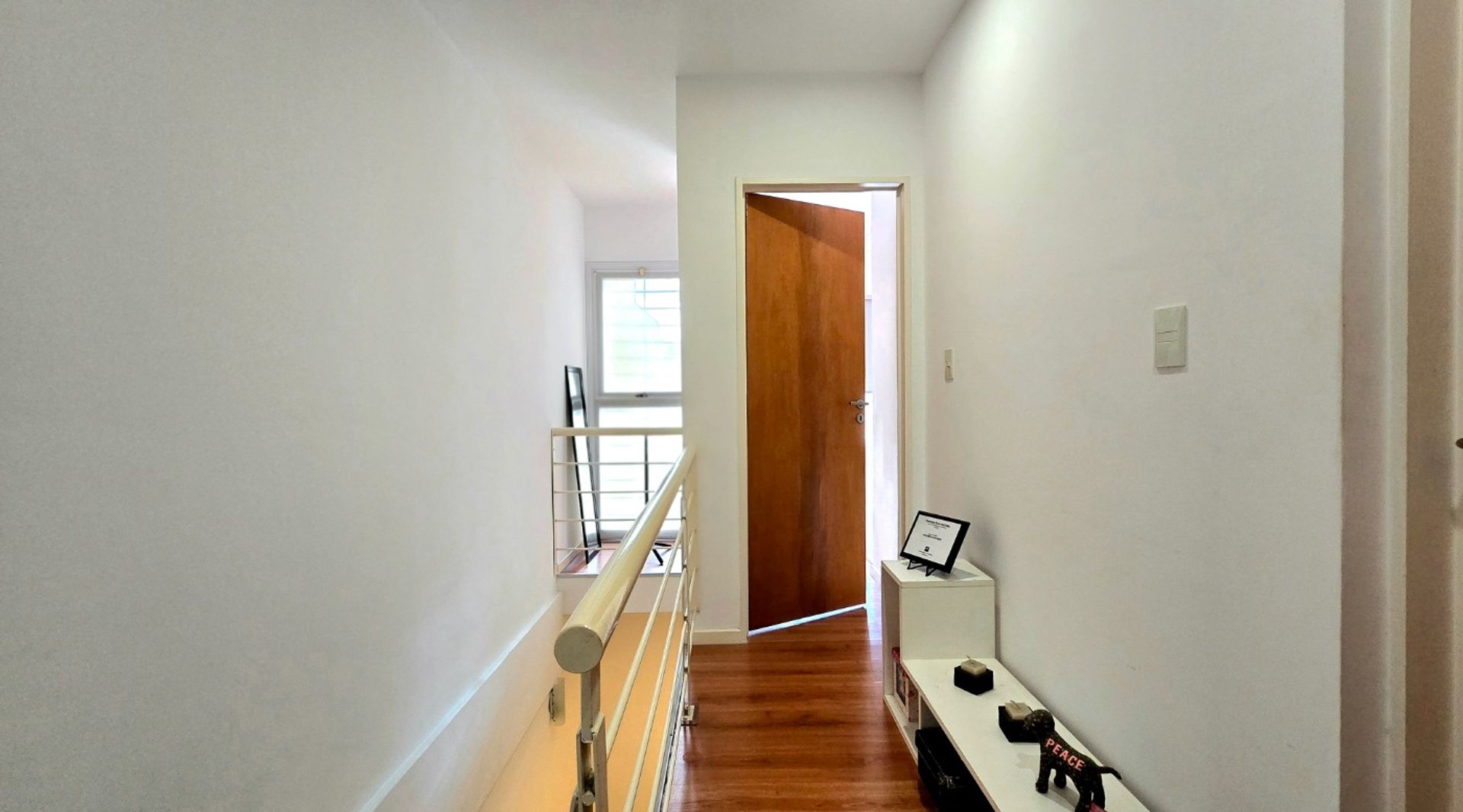 Venta Triplex 5 Amb. Jardín, y Garage OLIVOS