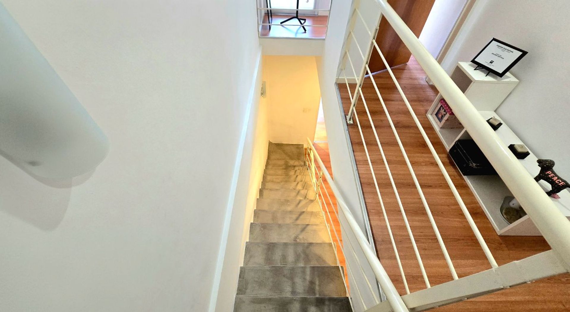 Venta Triplex 5 Amb. Jardín, y Garage OLIVOS