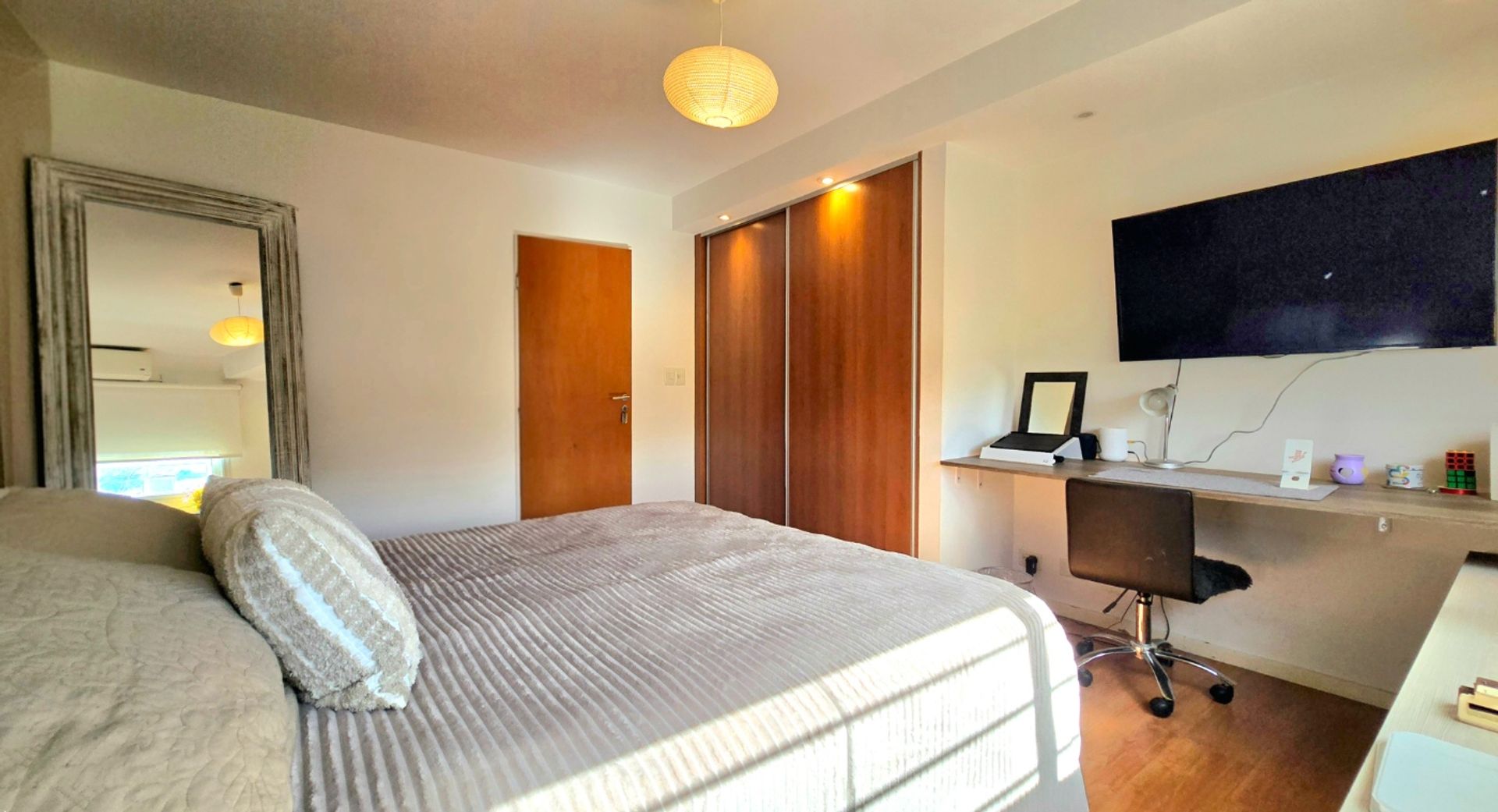Venta Triplex 5 Amb. Jardín, y Garage OLIVOS