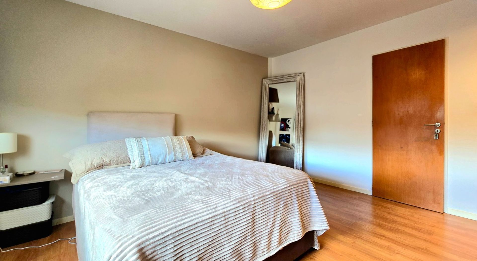 Venta Triplex 5 Amb. Jardín, y Garage OLIVOS